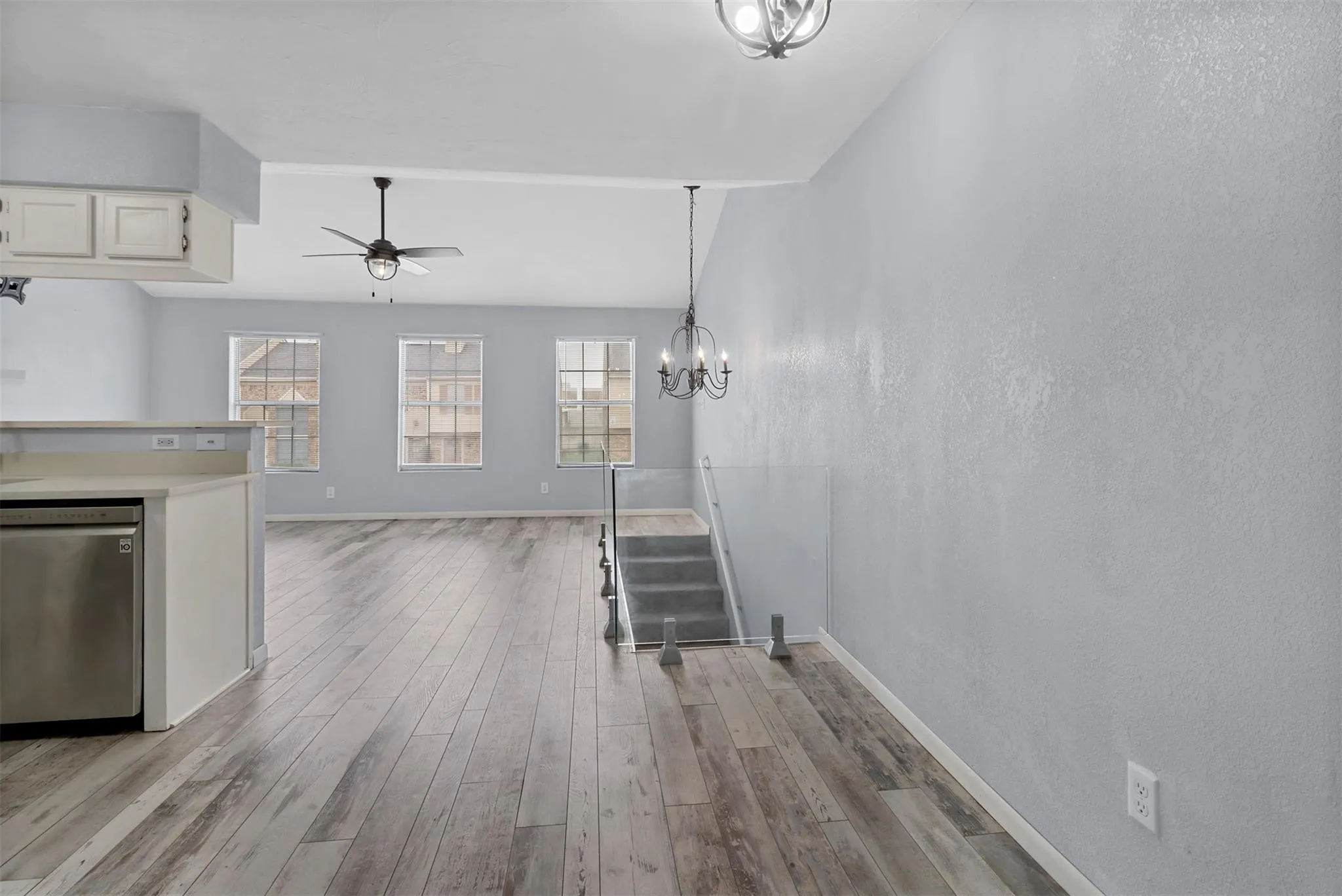 Condominium For Rent in Collin County , 2400 Jupiter Road E2, Plano, Texas 75074, 2 Bedroom, 1 Bathroom, Garage spaces, 800 Sqft, built in 1985, mls#21384313, Real Estate Agent in Plano, Homes For Rent in Collin county, Homes For Rent in Plano, Realtor in Plano Texas, Real Estate Brokerage Independent Realty Texas, Luminita Cordes Realtor