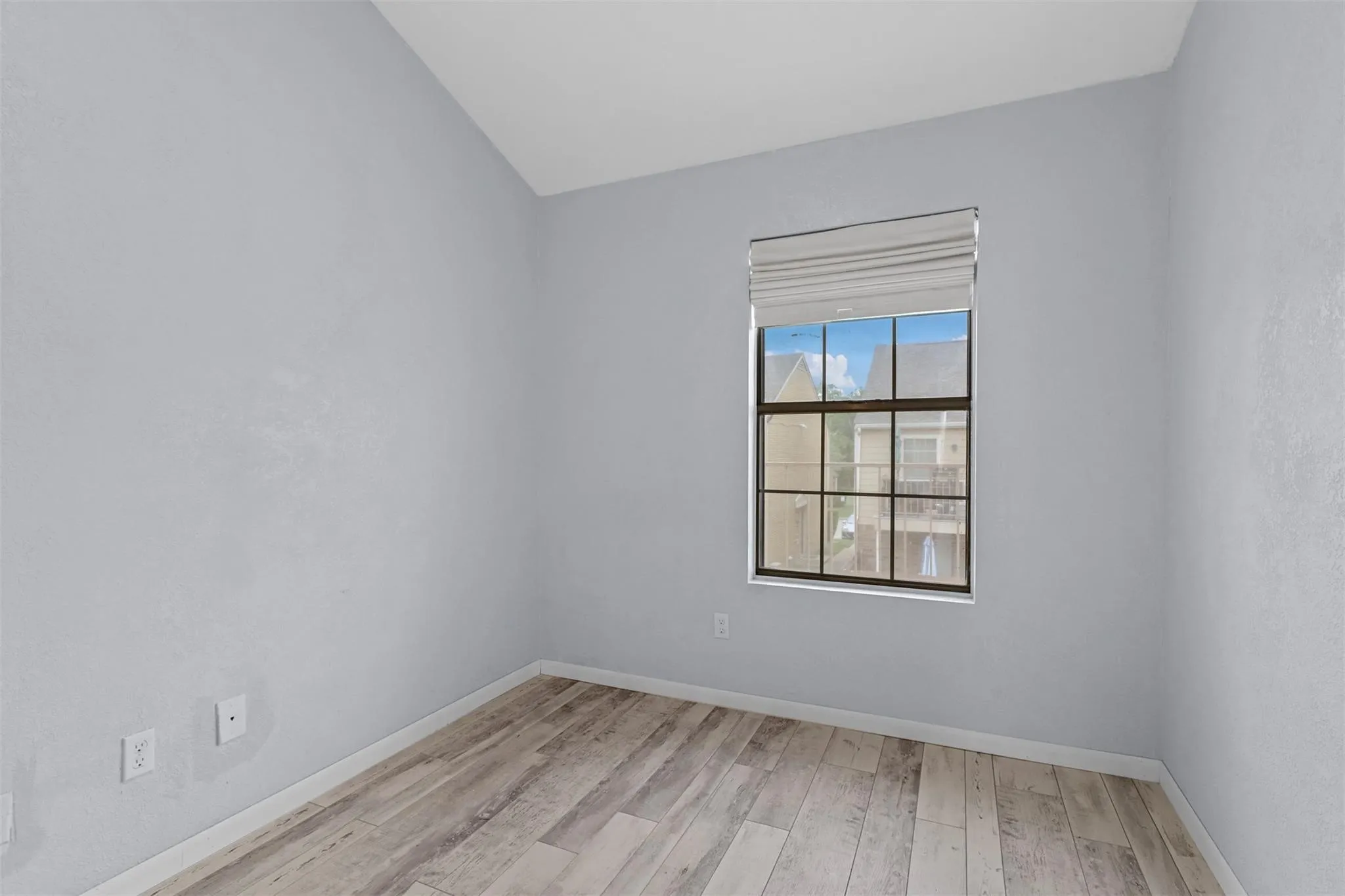 Condominium For Rent in Collin County , 2400 Jupiter Road E2, Plano, Texas 75074, 2 Bedroom, 1 Bathroom, Garage spaces, 800 Sqft, built in 1985, mls#21384313, Real Estate Agent in Plano, Homes For Rent in Collin county, Homes For Rent in Plano, Realtor in Plano Texas, Real Estate Brokerage Independent Realty Texas, Luminita Cordes Realtor