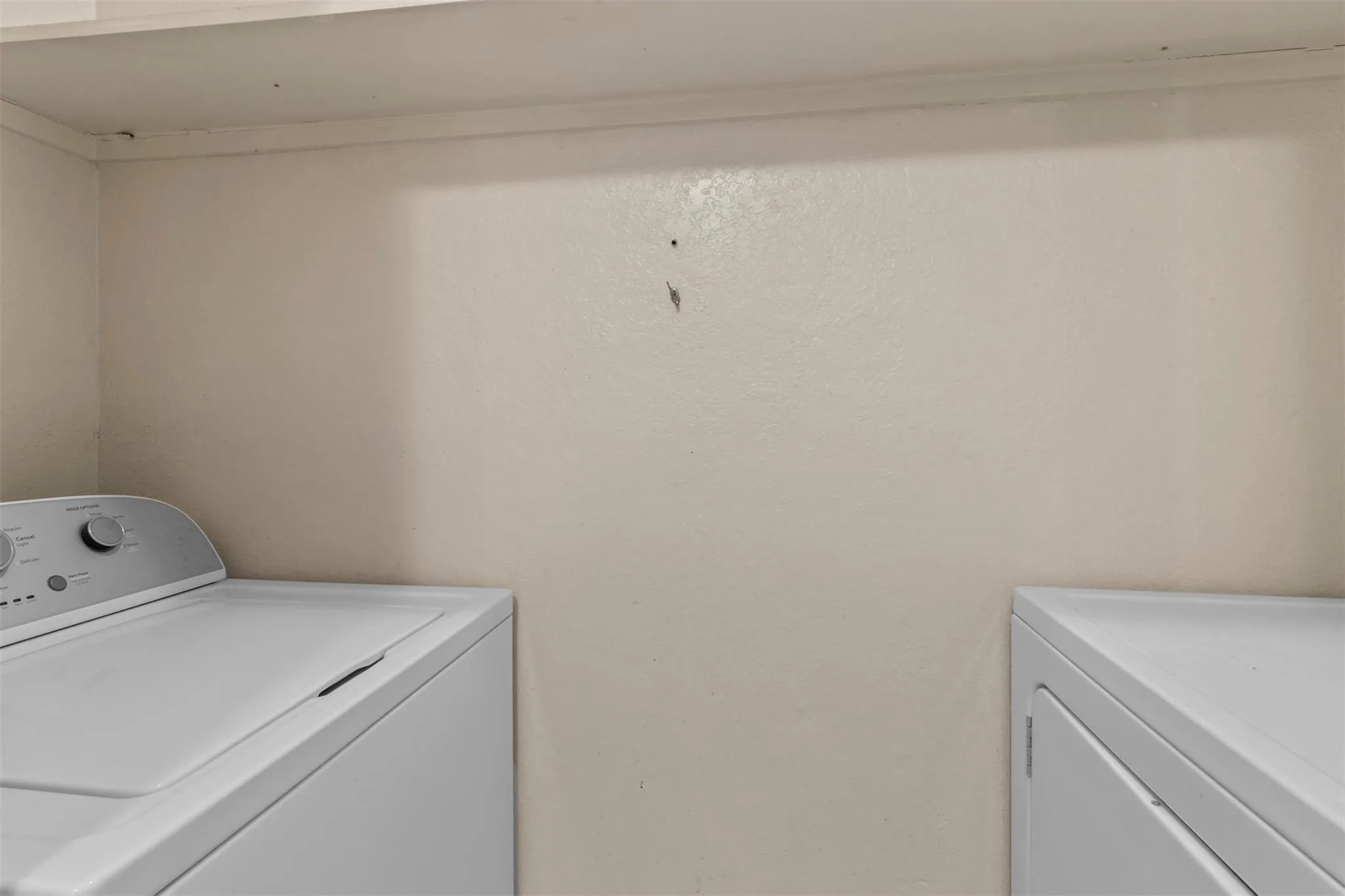 Condominium For Rent in Collin County , 2400 Jupiter Road E2, Plano, Texas 75074, 2 Bedroom, 1 Bathroom, Garage spaces, 800 Sqft, built in 1985, mls#21384313, Real Estate Agent in Plano, Homes For Rent in Collin county, Homes For Rent in Plano, Realtor in Plano Texas, Real Estate Brokerage Independent Realty Texas, Luminita Cordes Realtor