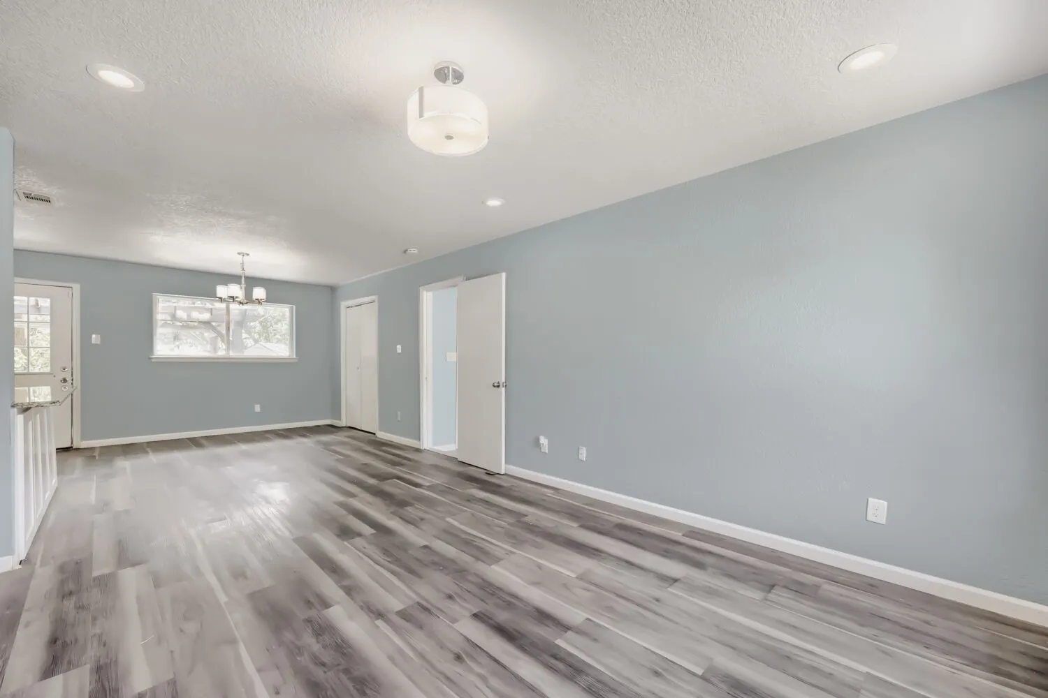 Single Family Residence For Sale in Dallas County , 2706 Dewitt Street, Irving, Texas 75062, 4 Bedroom, 3 Bathroom, Garage spaces, 1,418 Sqft, built in 1961, mls#21381874, Real Estate Agent in Irving, Homes For Sale in Dallas county, Homes For Sale in Irving, Realtor in Irving Texas, Real Estate Brokerage Independent Realty Texas, Luminita Cordes Realtor