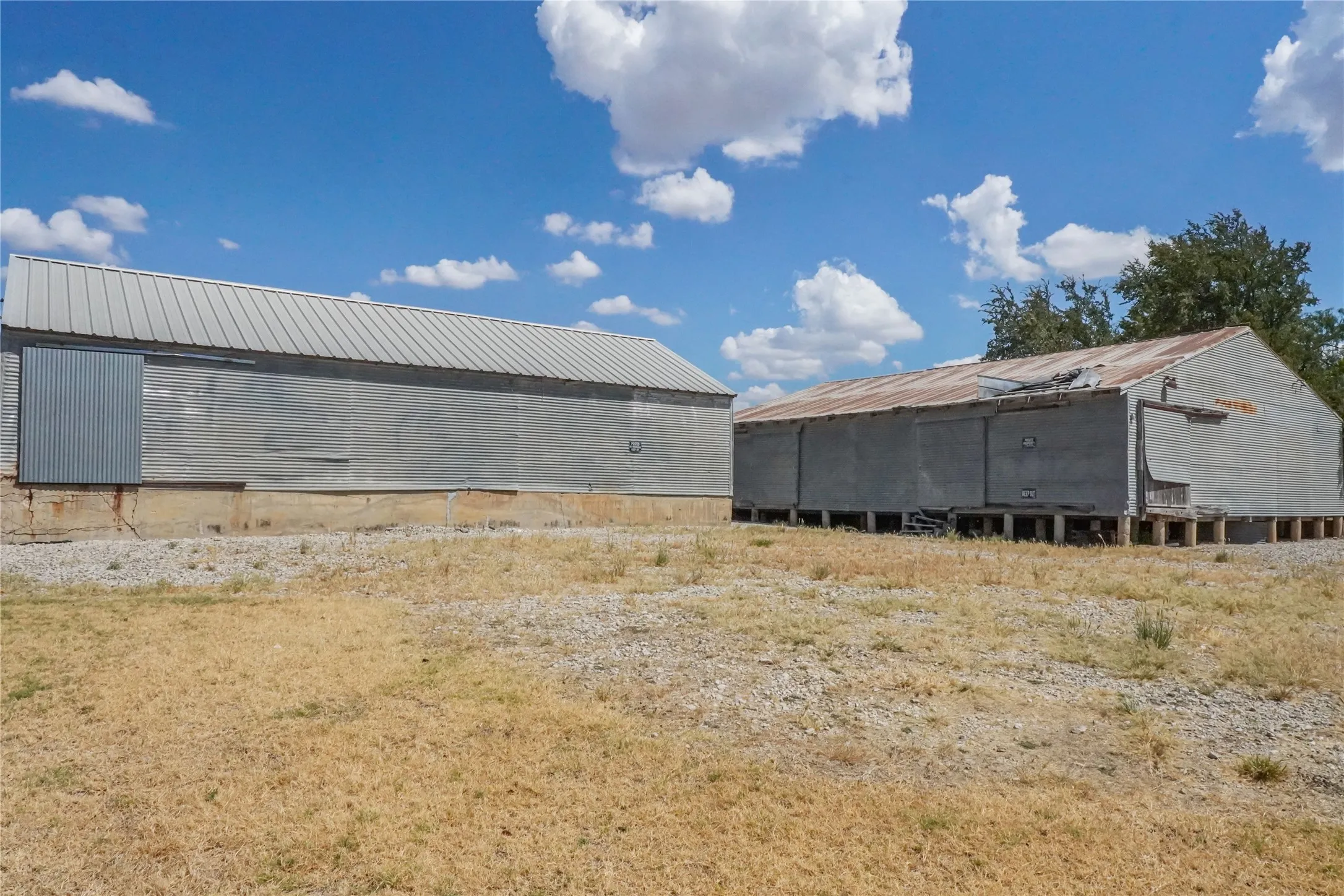 Industrial For Sale in Jack County , 314 S Phillips Street, Jacksboro, Texas 76458, 0, 0, Garage spaces, 0 Sqft, built in 1950, mls#21384314, Real Estate Agent in Jacksboro, Homes For Sale in Jack county, Homes For Sale in Jacksboro, Realtor in Jacksboro Texas, Real Estate Brokerage Independent Realty Texas, Luminita Cordes Realtor