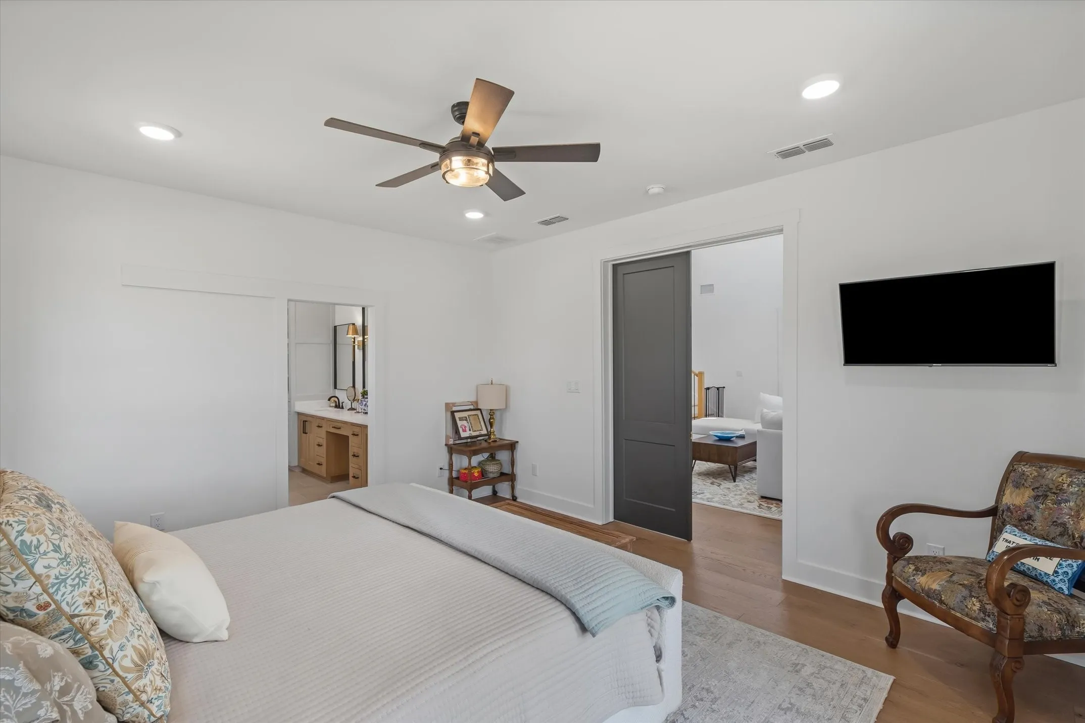 Single Family Residence For Sale in Van Zandt County , 586 VZ County Road 1504, Van, Texas 75790, 4 Bedroom, 4 Bathroom, 3 Garage spaces, 2,912 Sqft, built in 2024, mls#21383903, Real Estate Agent in Van, Homes For Sale in Van Zandt county, Homes For Sale in Van, Realtor in Van Texas, Real Estate Brokerage Independent Realty Texas, Luminita Cordes Realtor
