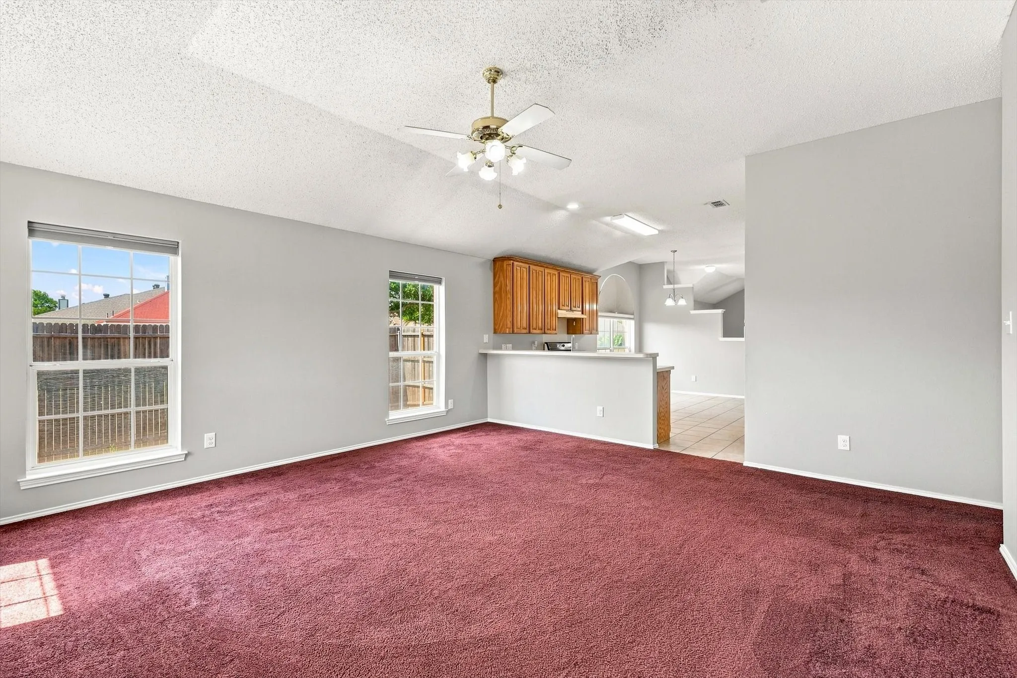 Single Family Residence For Sale in Tarrant County , 8900 San Joaquin Trail, Fort Worth, Texas 76118, 4 Bedroom, 2 Bathroom, 2 Garage spaces, 1,877 Sqft, built in 1996, mls#21383326, Real Estate Agent in Fort Worth, Homes For Sale in Tarrant county, Homes For Sale in Fort Worth, Realtor in Fort Worth Texas, Real Estate Brokerage Independent Realty Texas, Luminita Cordes Realtor