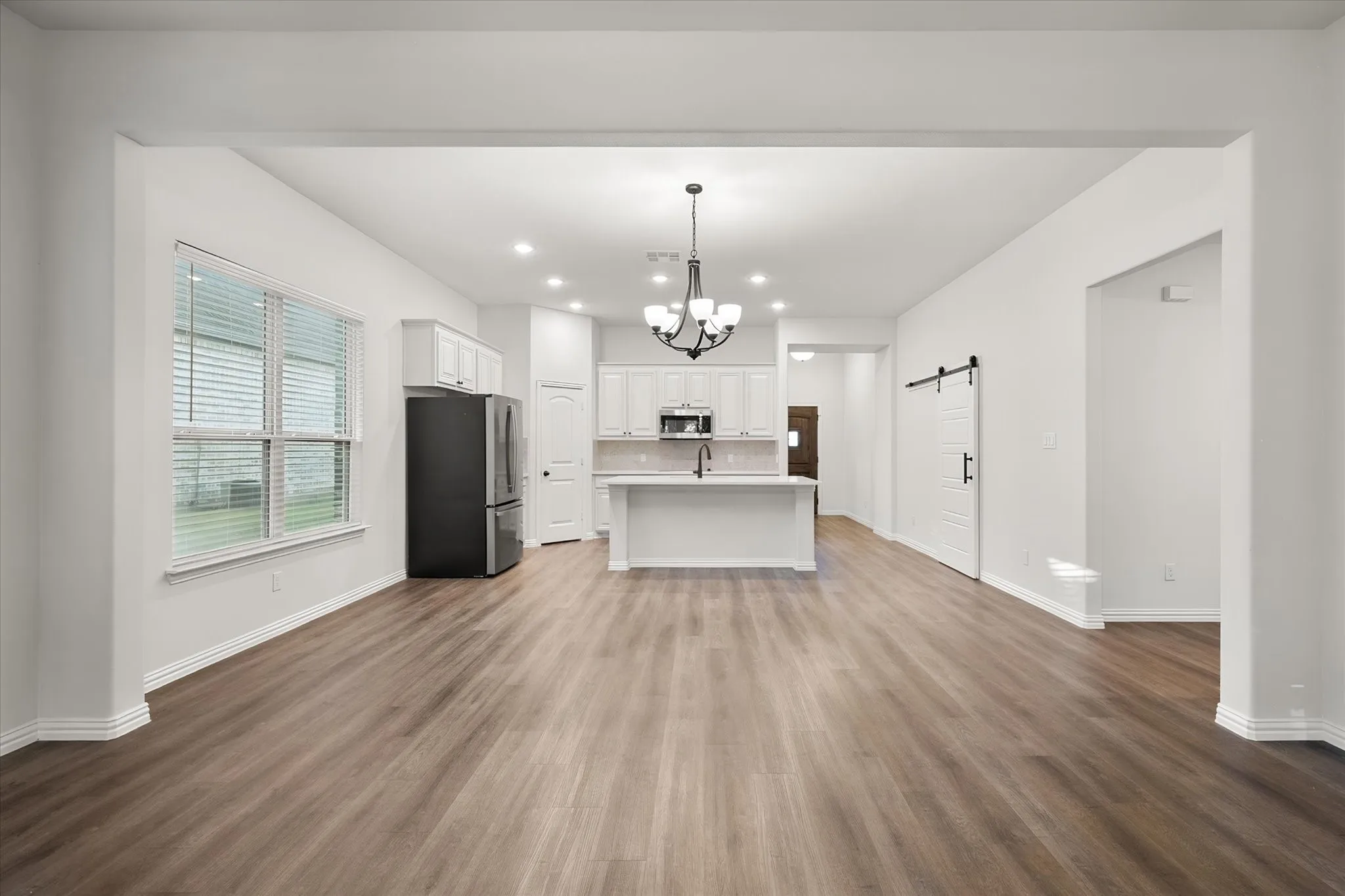 Single Family Residence For Sale in Navarro County , 16 Dobbins Crossing, Corsicana, Texas 75110, 3 Bedroom, 2 Bathroom, 2 Garage spaces, 1,998 Sqft, built in 2022, mls#21383036, Real Estate Agent in Corsicana, Homes For Sale in Navarro county, Homes For Sale in Corsicana, Realtor in Corsicana Texas, Real Estate Brokerage Independent Realty Texas, Luminita Cordes Realtor