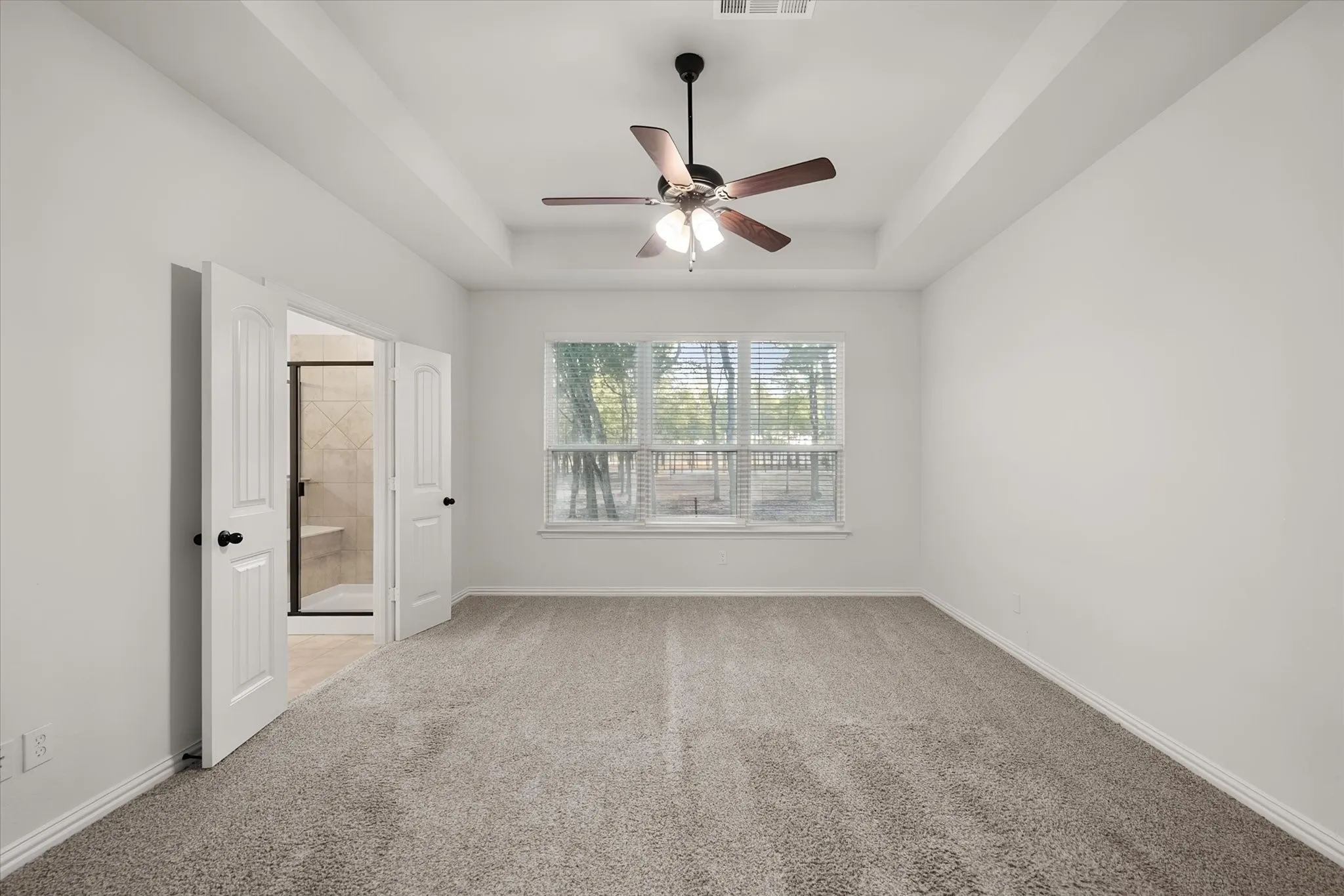 Single Family Residence For Sale in Navarro County , 16 Dobbins Crossing, Corsicana, Texas 75110, 3 Bedroom, 2 Bathroom, 2 Garage spaces, 1,998 Sqft, built in 2022, mls#21383036, Real Estate Agent in Corsicana, Homes For Sale in Navarro county, Homes For Sale in Corsicana, Realtor in Corsicana Texas, Real Estate Brokerage Independent Realty Texas, Luminita Cordes Realtor