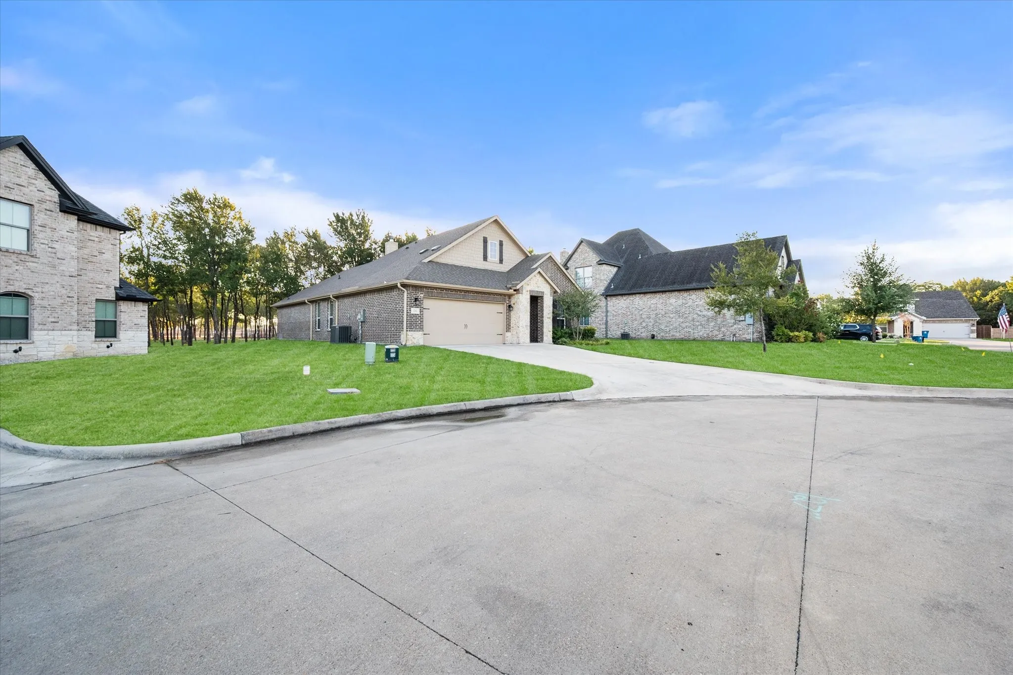 Single Family Residence For Sale in Navarro County , 16 Dobbins Crossing, Corsicana, Texas 75110, 3 Bedroom, 2 Bathroom, 2 Garage spaces, 1,998 Sqft, built in 2022, mls#21383036, Real Estate Agent in Corsicana, Homes For Sale in Navarro county, Homes For Sale in Corsicana, Realtor in Corsicana Texas, Real Estate Brokerage Independent Realty Texas, Luminita Cordes Realtor