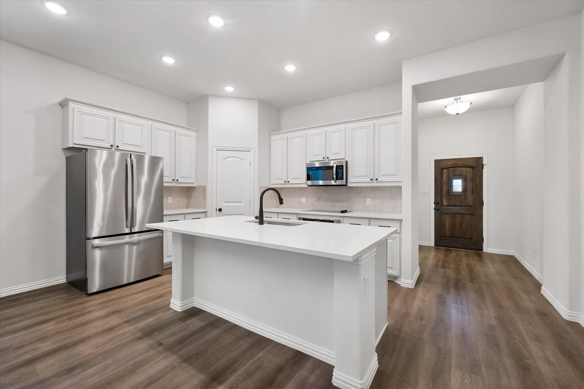 Single Family Residence For Sale in Navarro County , 16 Dobbins Crossing, Corsicana, Texas 75110, 3 Bedroom, 2 Bathroom, 2 Garage spaces, 1,998 Sqft, built in 2022, mls#21383036, Real Estate Agent in Corsicana, Homes For Sale in Navarro county, Homes For Sale in Corsicana, Realtor in Corsicana Texas, Real Estate Brokerage Independent Realty Texas, Luminita Cordes Realtor