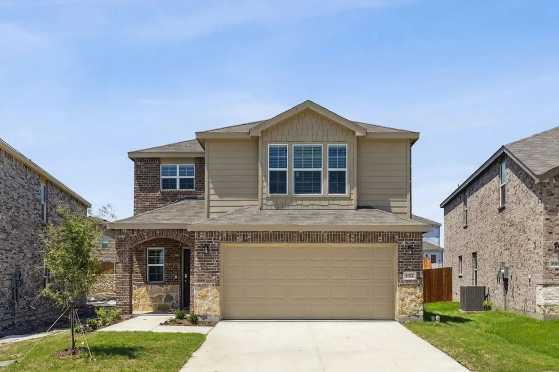 Single Family Residence For Rent in Kaufman County , 1917 Applewood Trail, Forney, Texas 75126, 4 Bedroom, 3 Bathroom, 2 Garage spaces, 2,164 Sqft, built in 2023, mls#21382195, Real Estate Agent in Forney, Homes For Rent in Kaufman county, Homes For Rent in Forney, Realtor in Forney Texas, Real Estate Brokerage Independent Realty Texas, Luminita Cordes Realtor