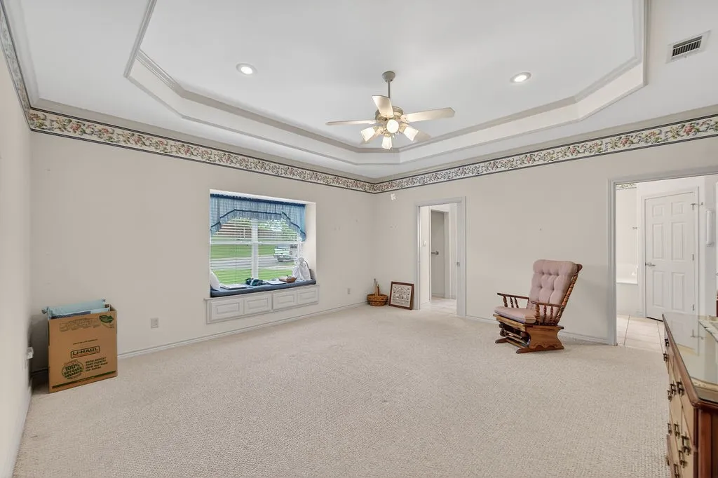 Single Family Residence For Sale in Henderson County , 800 Rico Drive, Athens, Texas 75751, 3 Bedroom, 2 Bathroom, 3 Garage spaces, 2,199 Sqft, built in 2001, mls#21384330, Real Estate Agent in Athens, Homes For Sale in Henderson county, Homes For Sale in Athens, Realtor in Athens Texas, Real Estate Brokerage Independent Realty Texas, Luminita Cordes Realtor