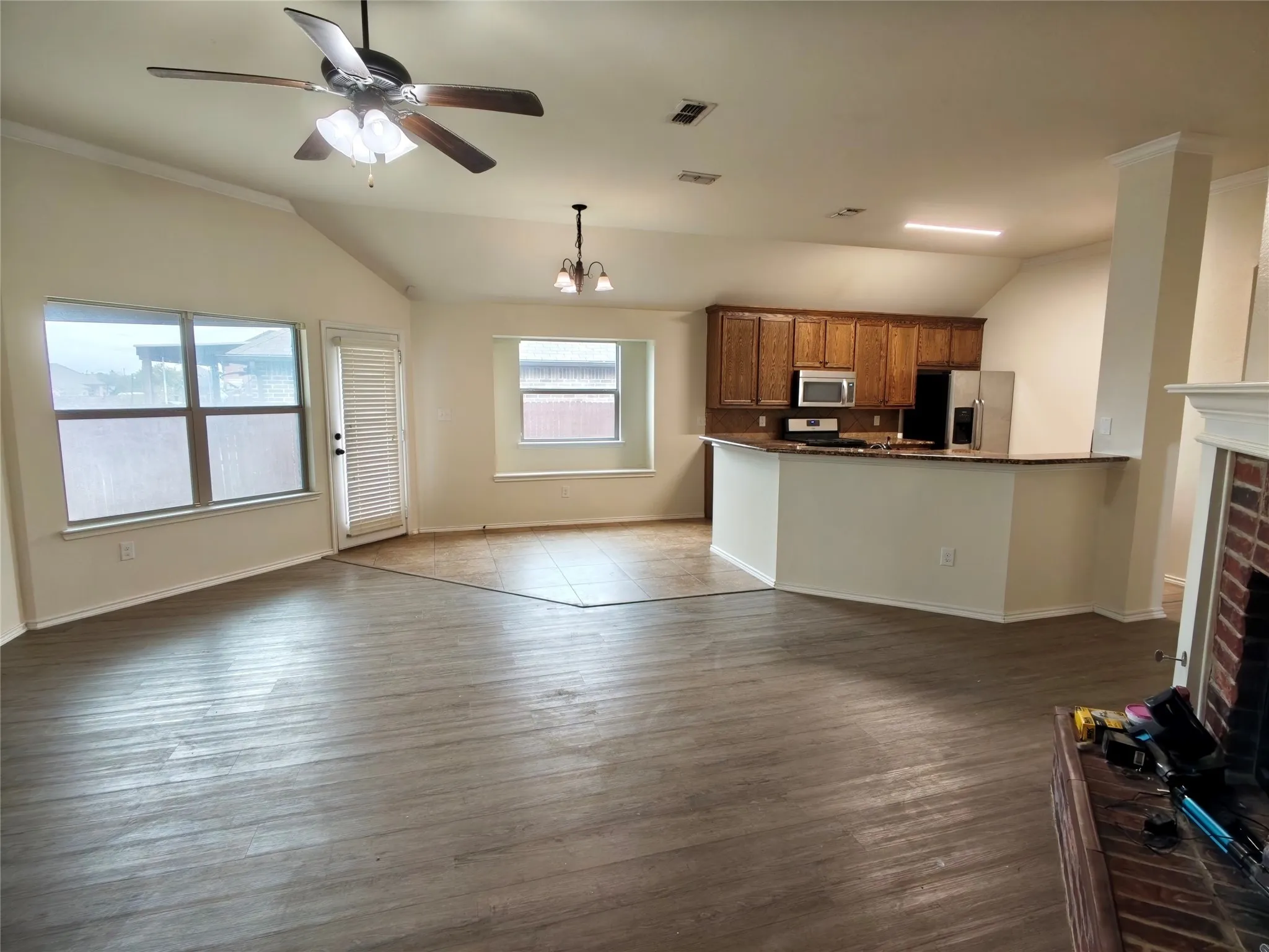 Single Family Residence For Rent in Collin County , 724 Valley Court, Royse City, Texas 75189, 4 Bedroom, 2 Bathroom, 2 Garage spaces, 2,114 Sqft, built in 2015, mls#21384077, Real Estate Agent in Royse City, Homes For Rent in Collin county, Homes For Rent in Royse City, Realtor in Royse City Texas, Real Estate Brokerage Independent Realty Texas, Luminita Cordes Realtor