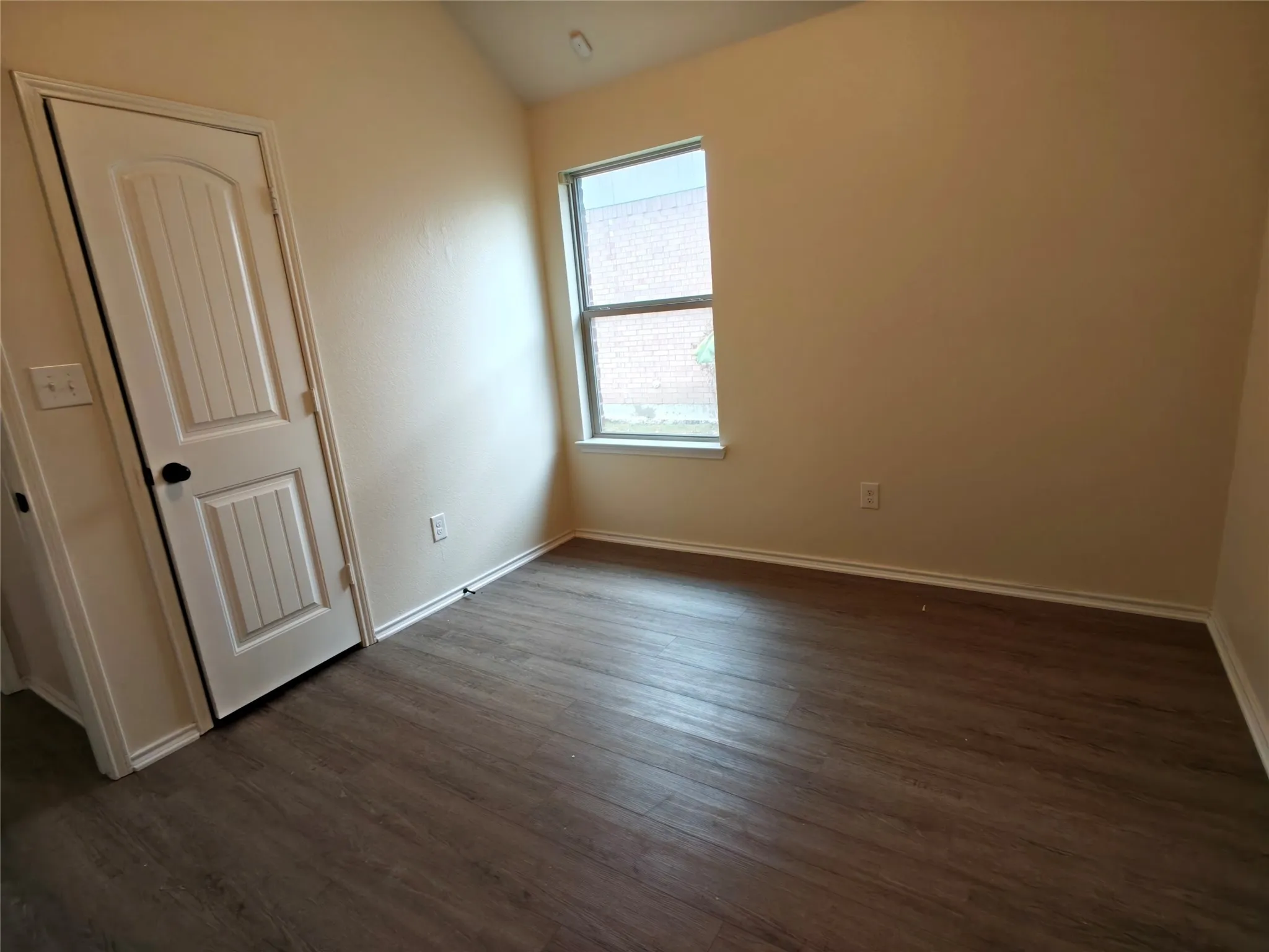 Single Family Residence For Rent in Collin County , 724 Valley Court, Royse City, Texas 75189, 4 Bedroom, 2 Bathroom, 2 Garage spaces, 2,114 Sqft, built in 2015, mls#21384077, Real Estate Agent in Royse City, Homes For Rent in Collin county, Homes For Rent in Royse City, Realtor in Royse City Texas, Real Estate Brokerage Independent Realty Texas, Luminita Cordes Realtor