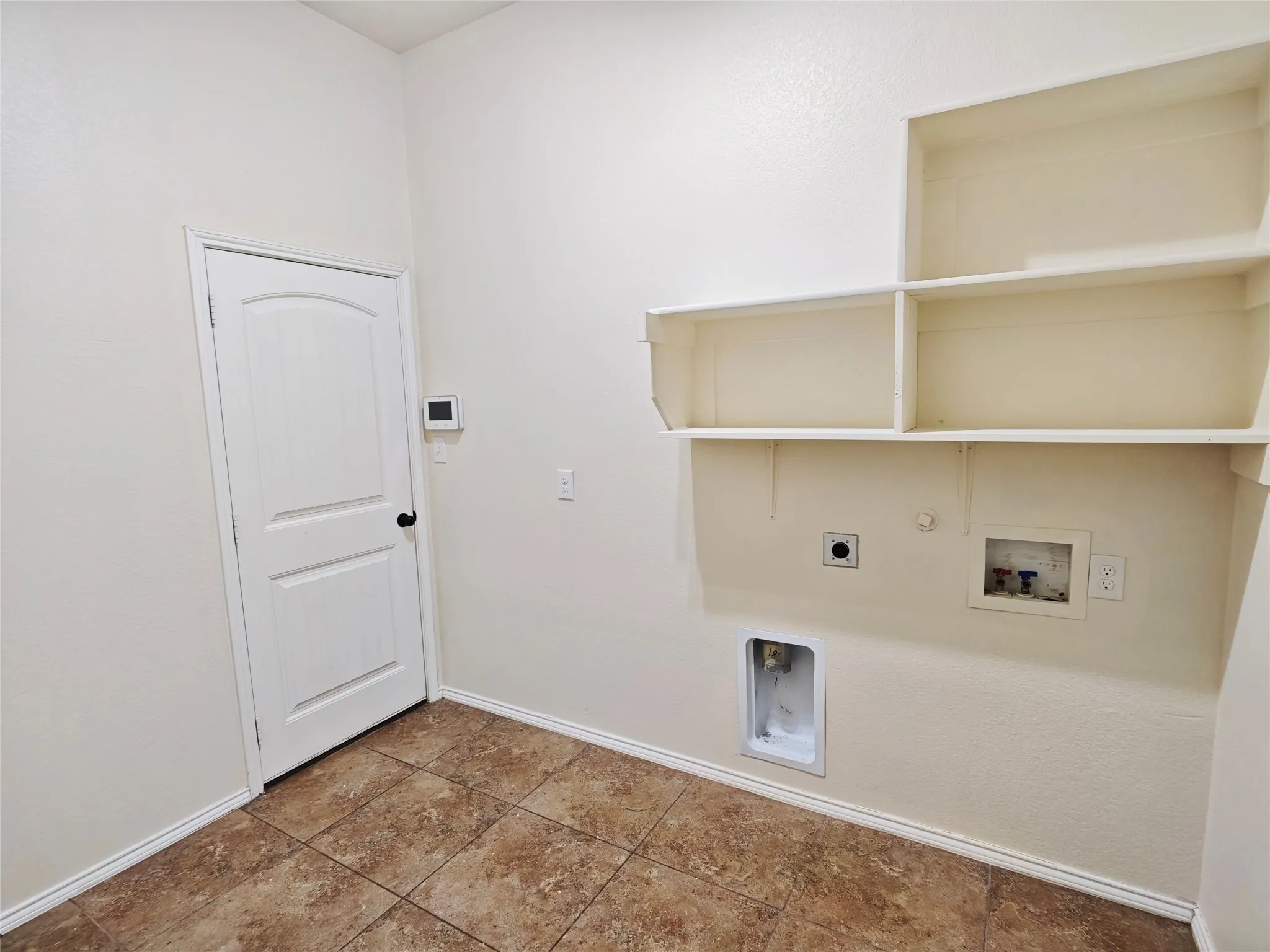 Single Family Residence For Rent in Collin County , 724 Valley Court, Royse City, Texas 75189, 4 Bedroom, 2 Bathroom, 2 Garage spaces, 2,114 Sqft, built in 2015, mls#21384077, Real Estate Agent in Royse City, Homes For Rent in Collin county, Homes For Rent in Royse City, Realtor in Royse City Texas, Real Estate Brokerage Independent Realty Texas, Luminita Cordes Realtor