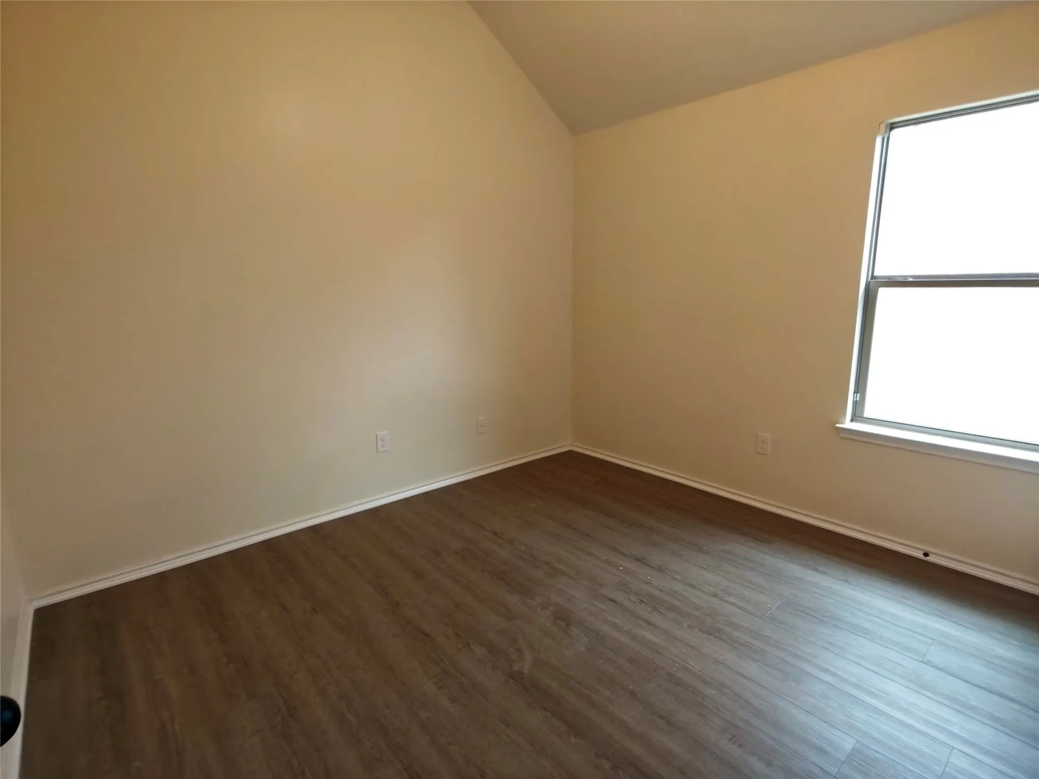 Single Family Residence For Rent in Collin County , 724 Valley Court, Royse City, Texas 75189, 4 Bedroom, 2 Bathroom, 2 Garage spaces, 2,114 Sqft, built in 2015, mls#21384077, Real Estate Agent in Royse City, Homes For Rent in Collin county, Homes For Rent in Royse City, Realtor in Royse City Texas, Real Estate Brokerage Independent Realty Texas, Luminita Cordes Realtor