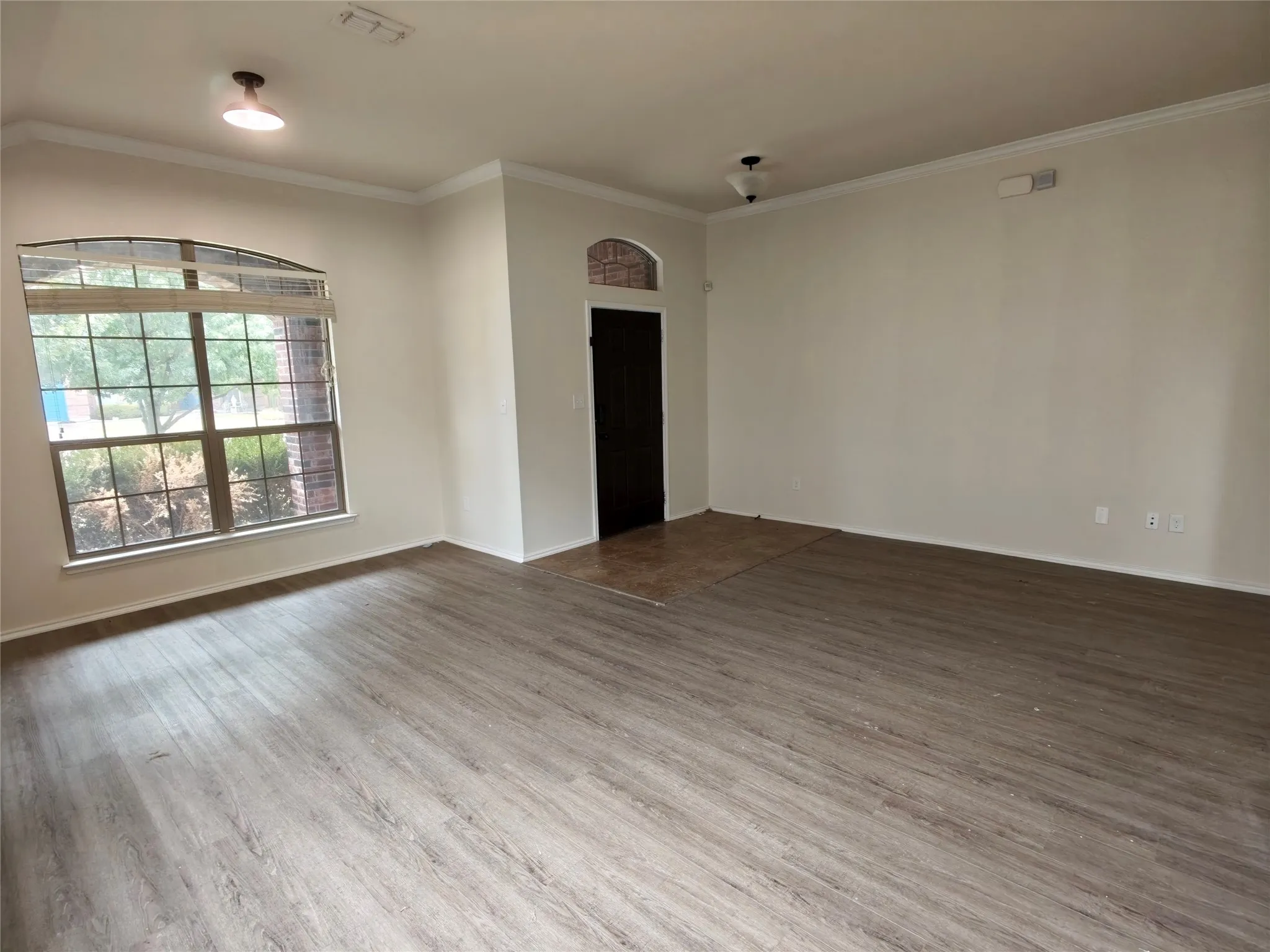 Single Family Residence For Rent in Collin County , 724 Valley Court, Royse City, Texas 75189, 4 Bedroom, 2 Bathroom, 2 Garage spaces, 2,114 Sqft, built in 2015, mls#21384077, Real Estate Agent in Royse City, Homes For Rent in Collin county, Homes For Rent in Royse City, Realtor in Royse City Texas, Real Estate Brokerage Independent Realty Texas, Luminita Cordes Realtor