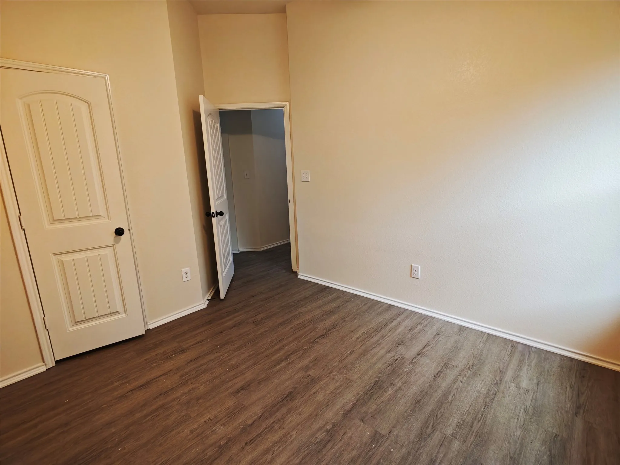 Single Family Residence For Rent in Collin County , 724 Valley Court, Royse City, Texas 75189, 4 Bedroom, 2 Bathroom, 2 Garage spaces, 2,114 Sqft, built in 2015, mls#21384077, Real Estate Agent in Royse City, Homes For Rent in Collin county, Homes For Rent in Royse City, Realtor in Royse City Texas, Real Estate Brokerage Independent Realty Texas, Luminita Cordes Realtor