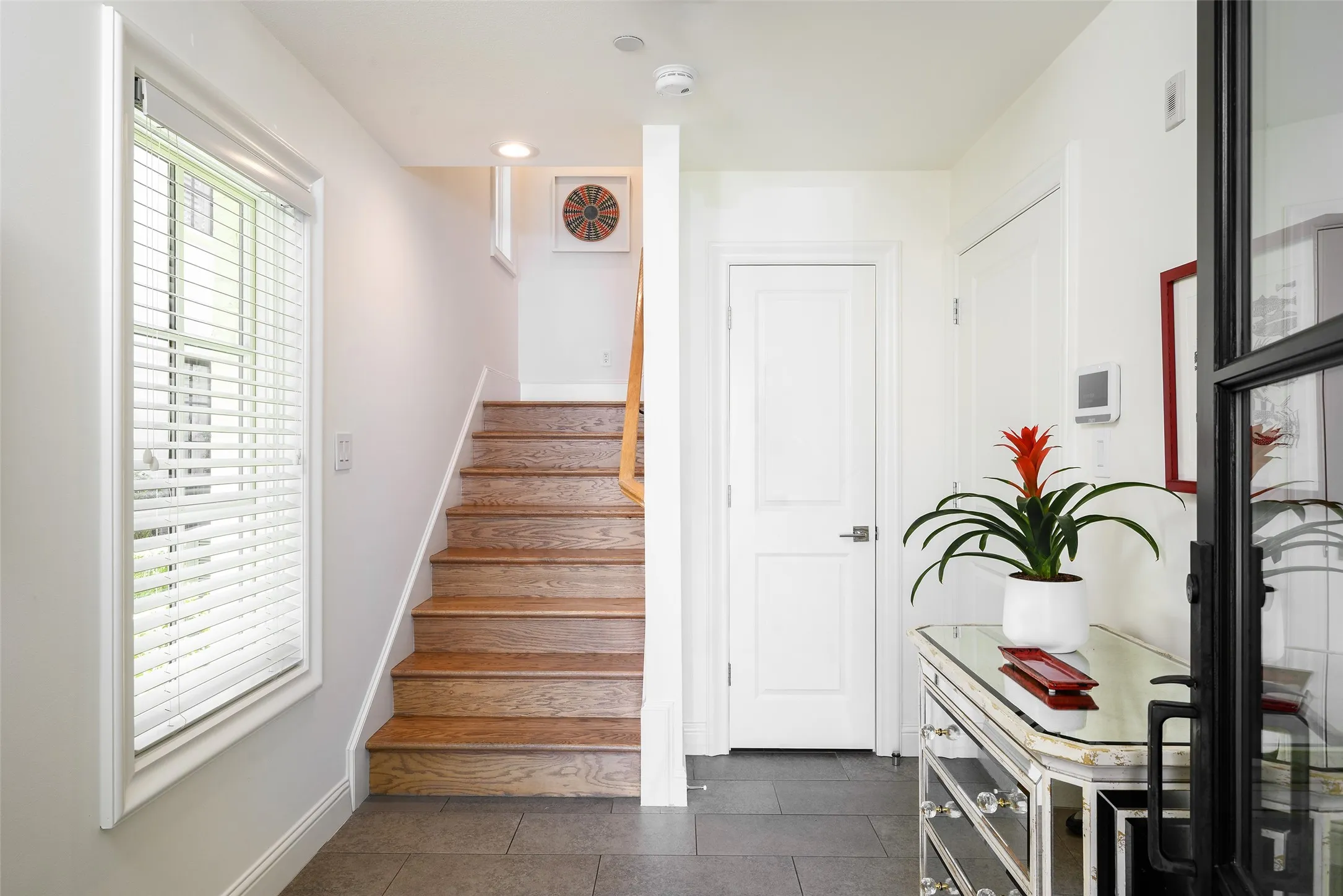 Townhouse For Sale in Dallas County , 3449 Milton Avenue 1, University Park, Texas 75205, 3 Bedroom, 4 Bathroom, 2 Garage spaces, 2,106 Sqft, built in 2015, mls#21376210, Real Estate Agent in University Park, Homes For Sale in Dallas county, Homes For Sale in University Park, Realtor in University Park Texas, Real Estate Brokerage Independent Realty Texas, Luminita Cordes Realtor