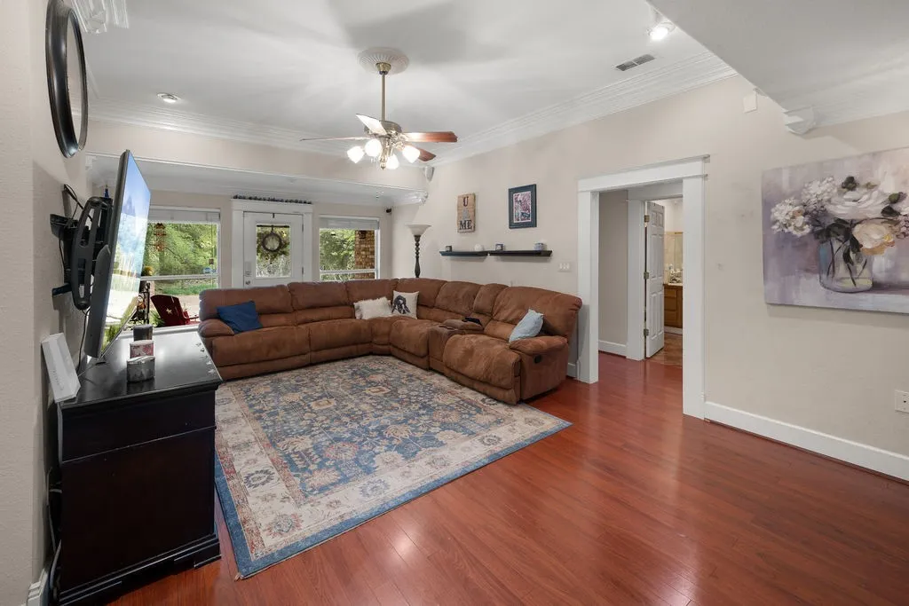 Single Family Residence For Sale in Smith County , 13840 CR 2122, Tyler, Texas 75707, 3 Bedroom, 2 Bathroom, Garage spaces, 2,278 Sqft, built in 2006, mls#21384326, Real Estate Agent in Tyler, Homes For Sale in Smith county, Homes For Sale in Tyler, Realtor in Tyler Texas, Real Estate Brokerage Independent Realty Texas, Luminita Cordes Realtor