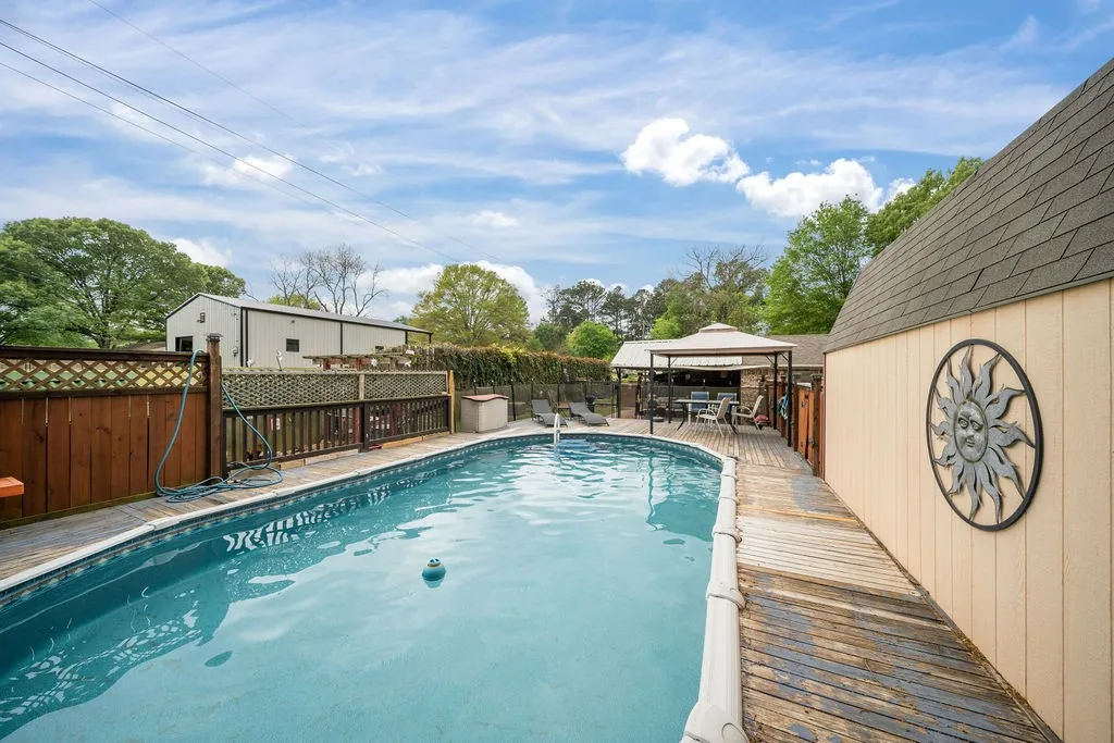 Single Family Residence For Sale in Smith County , 13840 CR 2122, Tyler, Texas 75707, 3 Bedroom, 2 Bathroom, Garage spaces, 2,278 Sqft, built in 2006, mls#21384326, Real Estate Agent in Tyler, Homes For Sale in Smith county, Homes For Sale in Tyler, Realtor in Tyler Texas, Real Estate Brokerage Independent Realty Texas, Luminita Cordes Realtor