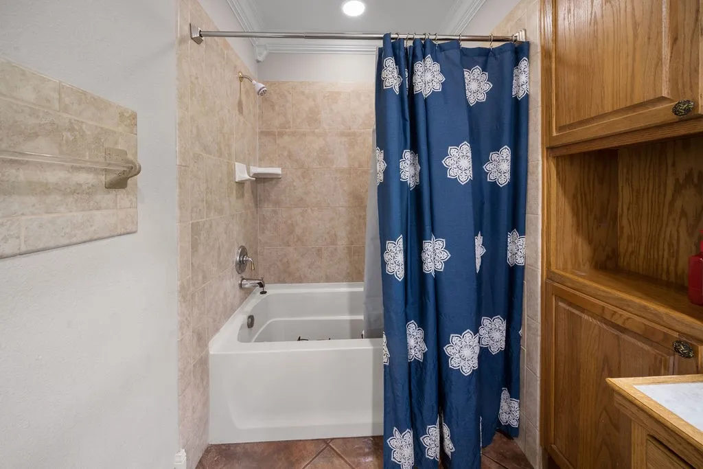 Single Family Residence For Sale in Smith County , 13840 CR 2122, Tyler, Texas 75707, 3 Bedroom, 2 Bathroom, Garage spaces, 2,278 Sqft, built in 2006, mls#21384326, Real Estate Agent in Tyler, Homes For Sale in Smith county, Homes For Sale in Tyler, Realtor in Tyler Texas, Real Estate Brokerage Independent Realty Texas, Luminita Cordes Realtor