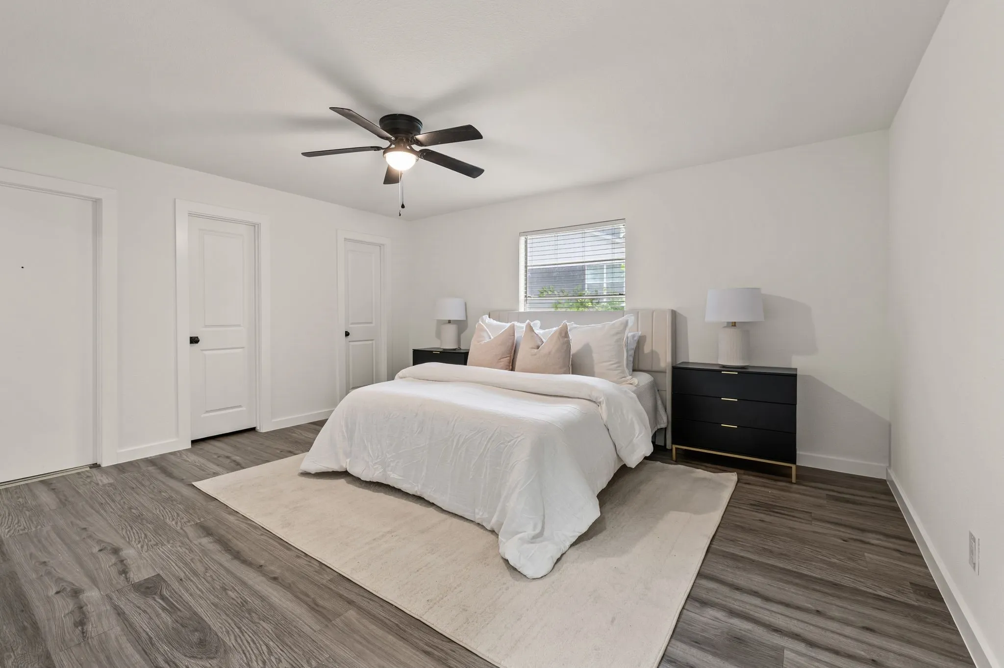 Single Family Residence For Sale in Johnson County , 103 Park Trail Place, Joshua, Texas 76058, 3 Bedroom, 2 Bathroom, 2 Garage spaces, 1,888 Sqft, built in 1973, mls#21384329, Real Estate Agent in Joshua, Homes For Sale in Johnson county, Homes For Sale in Joshua, Realtor in Joshua Texas, Real Estate Brokerage Independent Realty Texas, Luminita Cordes Realtor