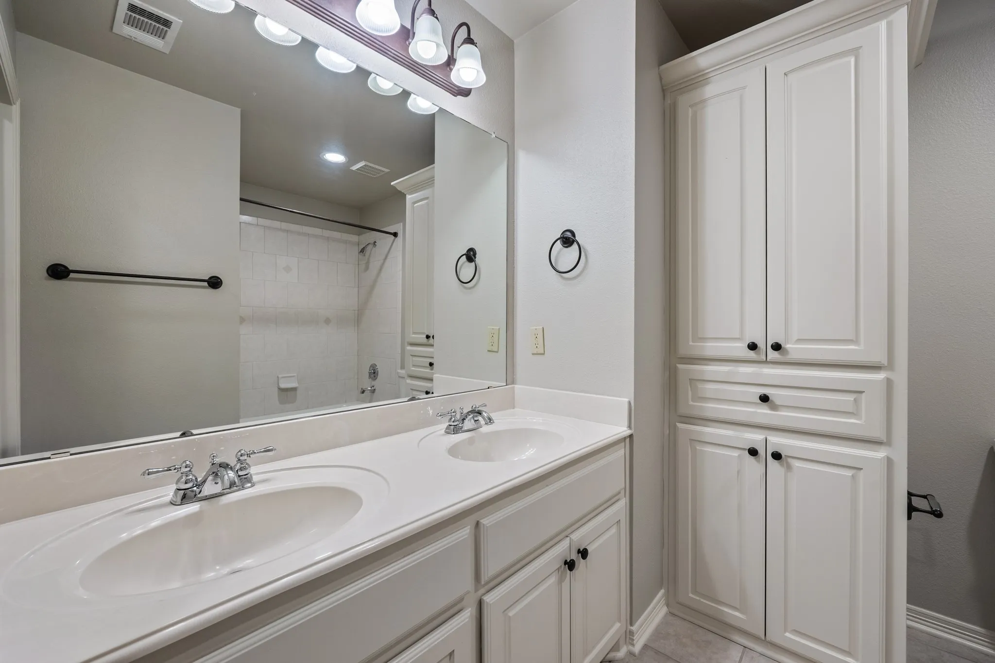 Full bathroom located upstairs