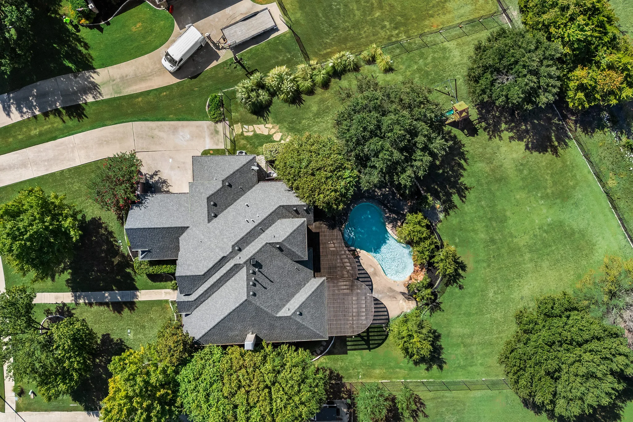 Single Family Residence For Sale in Rockwall County , 148 Stoneleigh Drive, Heath, Texas 75032, 4 Bedroom, 4 Bathroom, 3 Garage spaces, 3,400 Sqft, built in 2002, mls#21363822, Real Estate Agent in Heath, Homes For Sale in Rockwall county, Homes For Sale in Heath, Realtor in Heath Texas, Real Estate Brokerage Independent Realty Texas, Luminita Cordes Realtor
