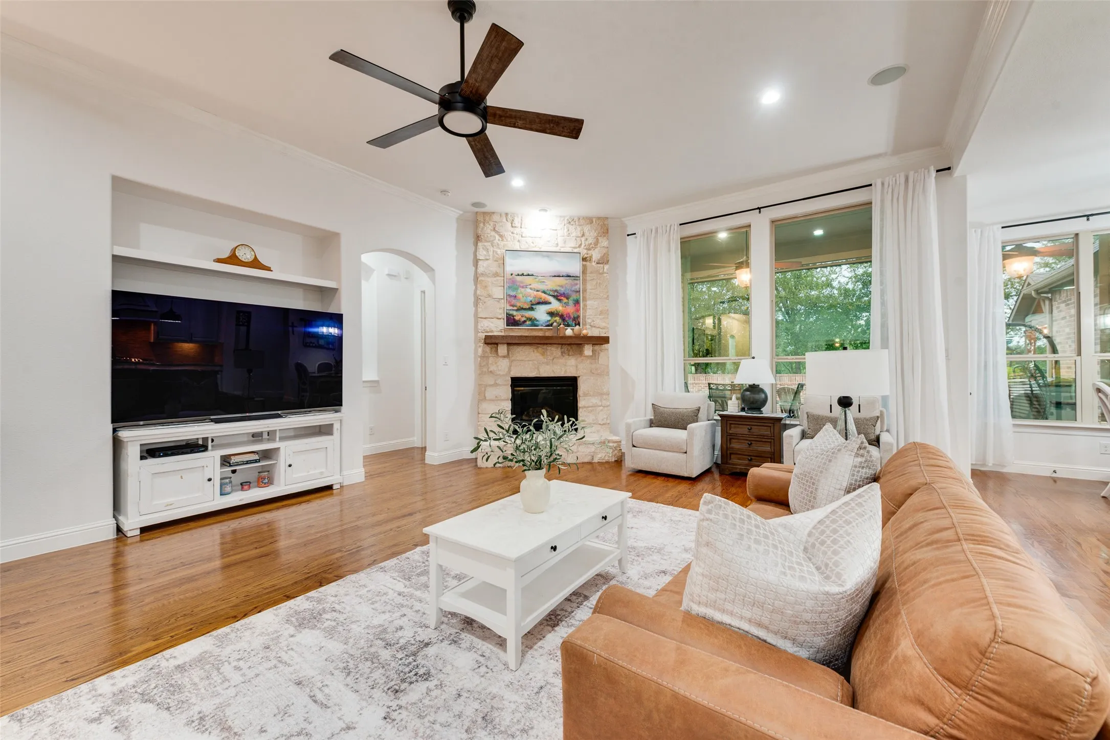 Single Family Residence For Sale in Tarrant County , 409 Rawhide Path, Keller, Texas 76248, 3 Bedroom, 3 Bathroom, 3 Garage spaces, 3,339 Sqft, built in 2012, mls#21384086, Real Estate Agent in Keller, Homes For Sale in Tarrant county, Homes For Sale in Keller, Realtor in Keller Texas, Real Estate Brokerage Independent Realty Texas, Luminita Cordes Realtor