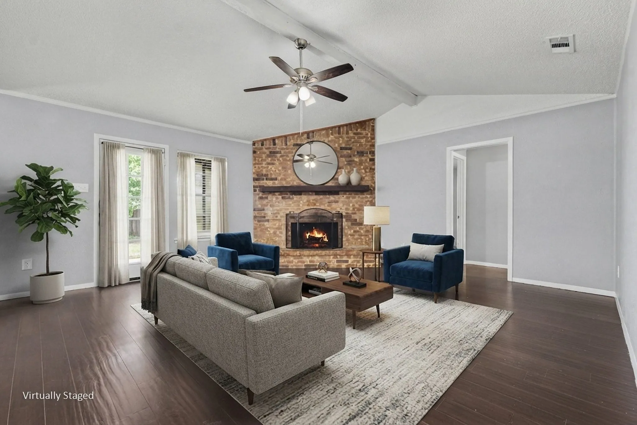 Single Family Residence For Sale in Tarrant County , 405 Sixpence Lane, Euless, Texas 76039, 3 Bedroom, 2 Bathroom, 2 Garage spaces, 1,569 Sqft, built in 1981, mls#21384188, Real Estate Agent in Euless, Homes For Sale in Tarrant county, Homes For Sale in Euless, Realtor in Euless Texas, Real Estate Brokerage Independent Realty Texas, Luminita Cordes Realtor