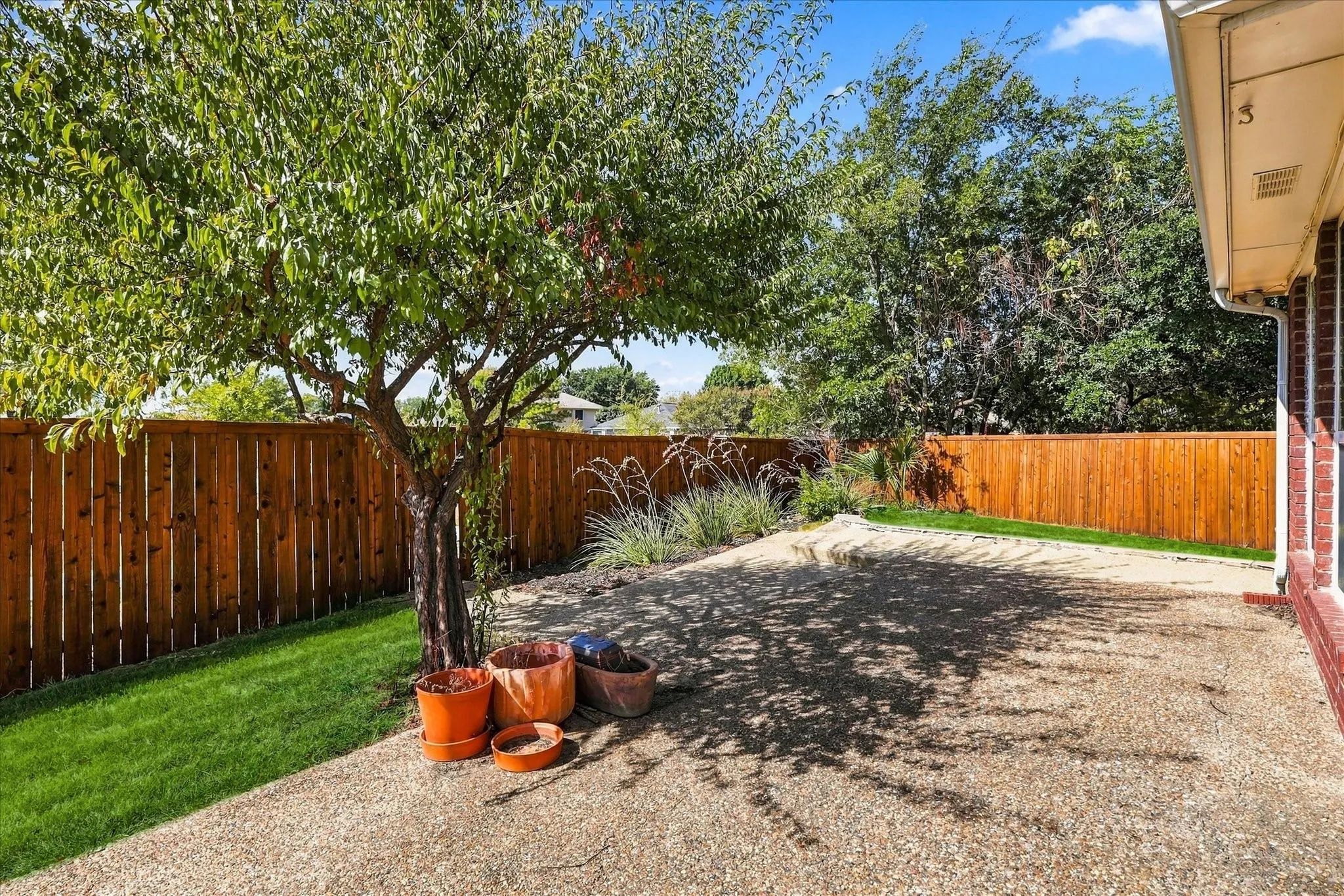 Single Family Residence For Sale in Denton County , 4901 Superior Court, Flower Mound, Texas 75028, 3 Bedroom, 2 Bathroom, 2 Garage spaces, 1,465 Sqft, built in 1993, mls#21384353, Real Estate Agent in Flower Mound, Homes For Sale in Denton county, Homes For Sale in Flower Mound, Realtor in Flower Mound Texas, Real Estate Brokerage Independent Realty Texas, Luminita Cordes Realtor