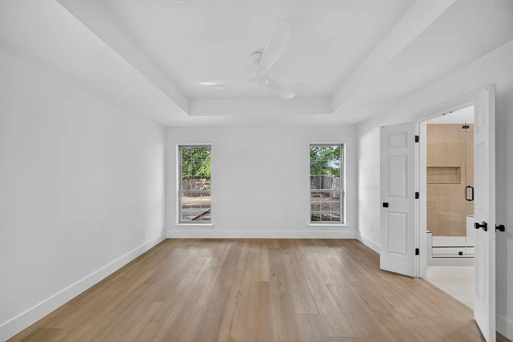 Single Family Residence For Sale in Denton County , 141 Baird Circle, Highland Village, Texas 75077, 3 Bedroom, 2 Bathroom, 2 Garage spaces, 1,842 Sqft, built in 1986, mls#21384272, Real Estate Agent in Highland Village, Homes For Sale in Denton county, Homes For Sale in Highland Village, Realtor in Highland Village Texas, Real Estate Brokerage Independent Realty Texas, Luminita Cordes Realtor