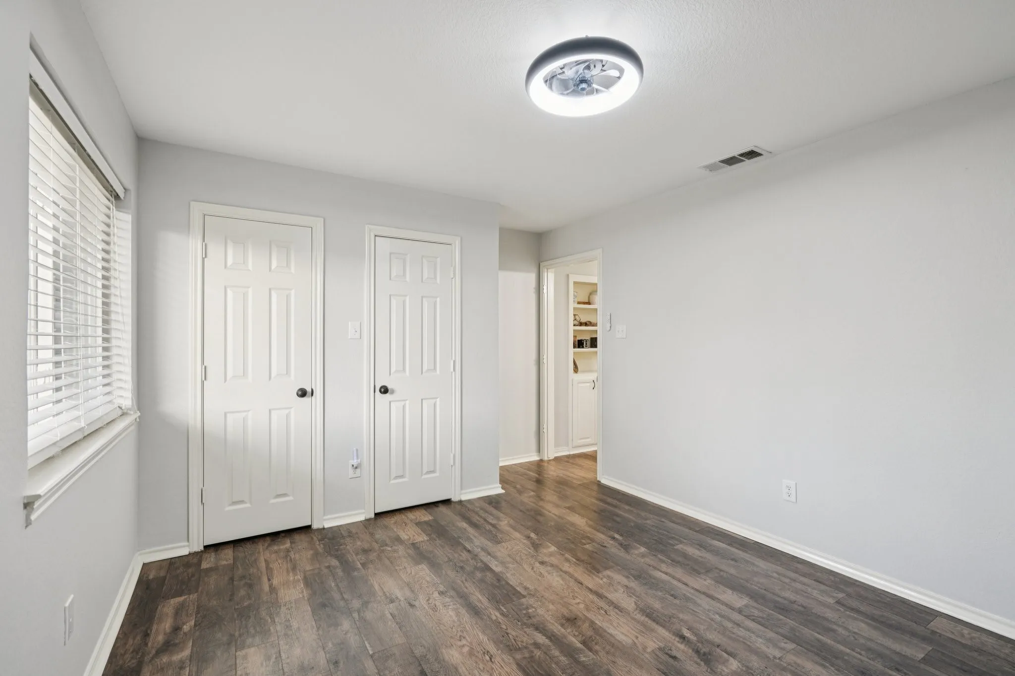 Single Family Residence For Rent in Kaufman County , 10072 Manor Way, Forney, Texas 75126, 3 Bedroom, 2 Bathroom, 2 Garage spaces, 1,894 Sqft, built in 1998, mls#21374240, Real Estate Agent in Forney, Homes For Rent in Kaufman county, Homes For Rent in Forney, Realtor in Forney Texas, Real Estate Brokerage Independent Realty Texas, Luminita Cordes Realtor