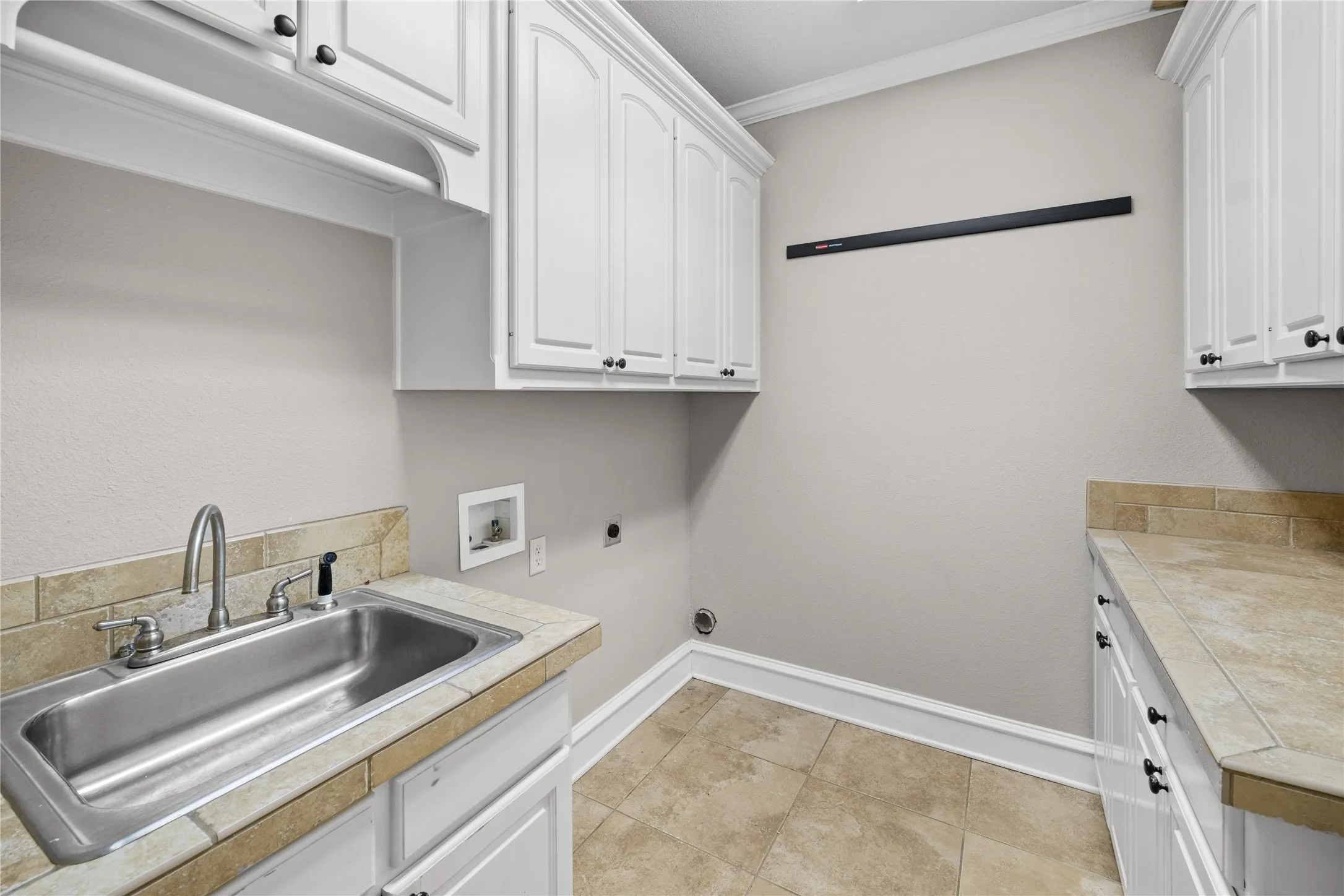 Single Family Residence For Sale in Smith County , 2322 Kingsmill Circle, Tyler, Texas 75703, 4 Bedroom, 4 Bathroom, 3 Garage spaces, 3,556 Sqft, built in 2004, mls#21384369, Real Estate Agent in Tyler, Homes For Sale in Smith county, Homes For Sale in Tyler, Realtor in Tyler Texas, Real Estate Brokerage Independent Realty Texas, Luminita Cordes Realtor