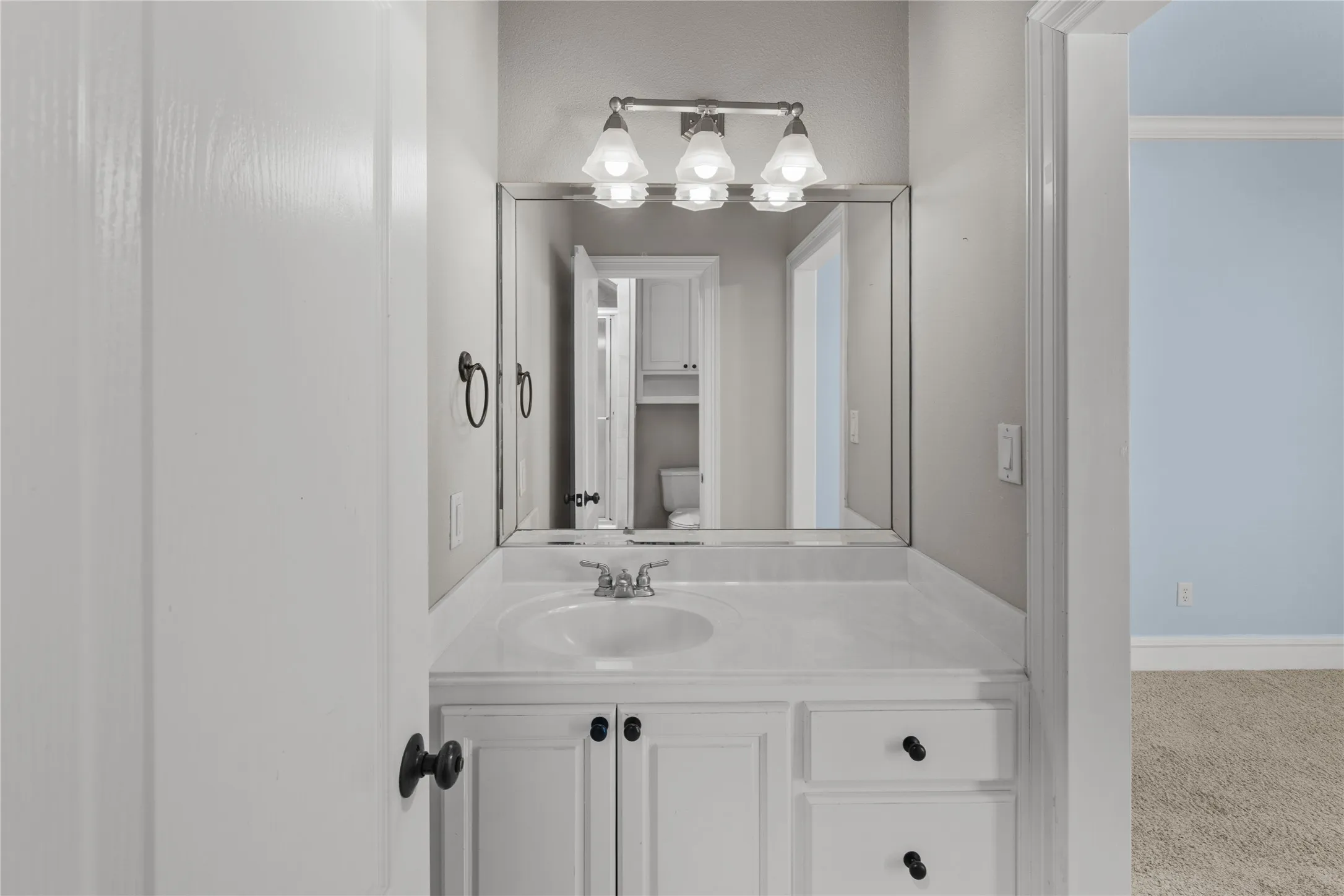 Single Family Residence For Sale in Smith County , 2322 Kingsmill Circle, Tyler, Texas 75703, 4 Bedroom, 4 Bathroom, 3 Garage spaces, 3,556 Sqft, built in 2004, mls#21384369, Real Estate Agent in Tyler, Homes For Sale in Smith county, Homes For Sale in Tyler, Realtor in Tyler Texas, Real Estate Brokerage Independent Realty Texas, Luminita Cordes Realtor