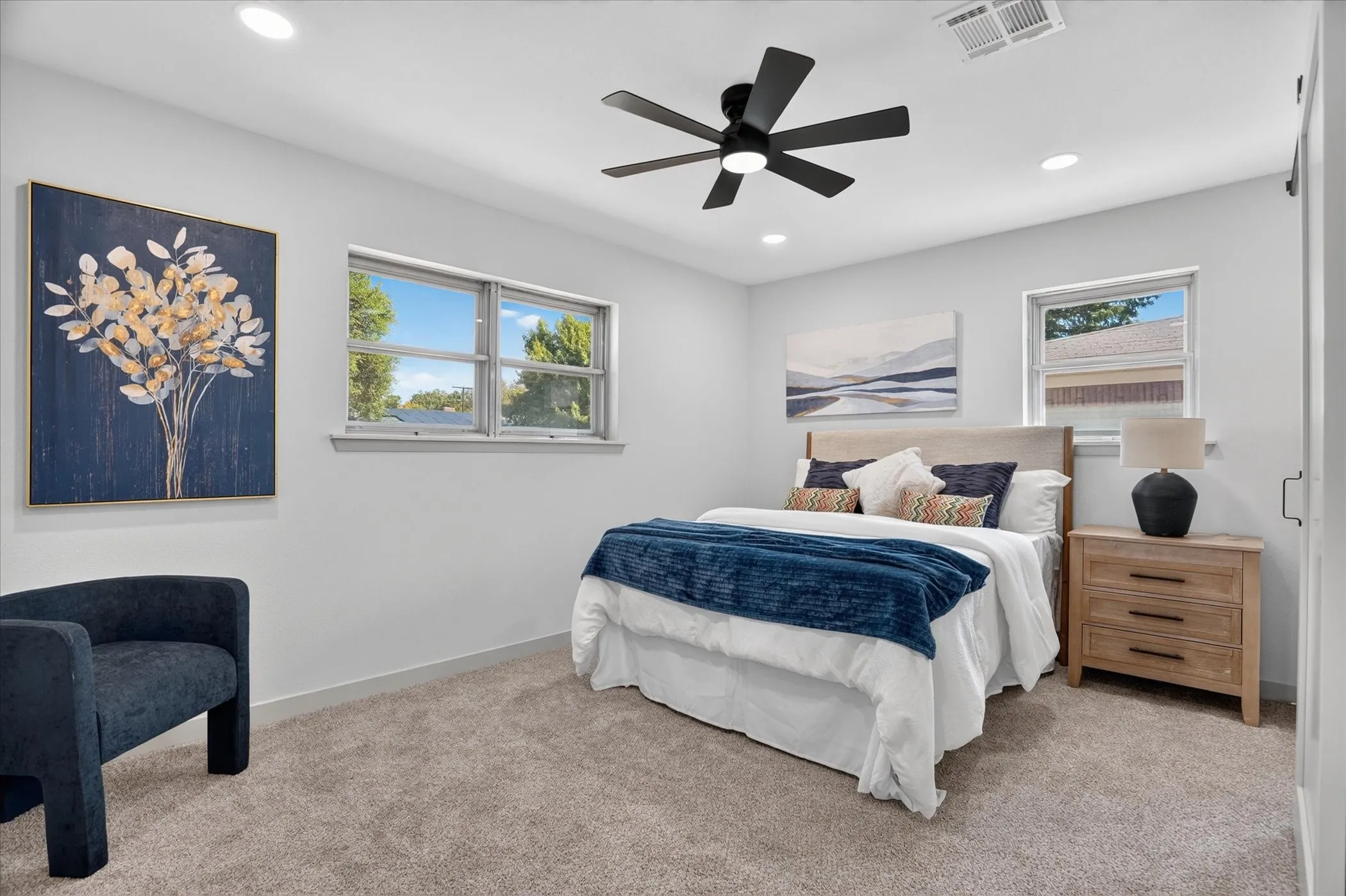 Single Family Residence For Sale in Tarrant County , 429 Fieldwood Terrace, Hurst, Texas 76053, 3 Bedroom, 2 Bathroom, 2 Garage spaces, 1,455 Sqft, built in 1960, mls#21384282, Real Estate Agent in Hurst, Homes For Sale in Tarrant county, Homes For Sale in Hurst, Realtor in Hurst Texas, Real Estate Brokerage Independent Realty Texas, Luminita Cordes Realtor