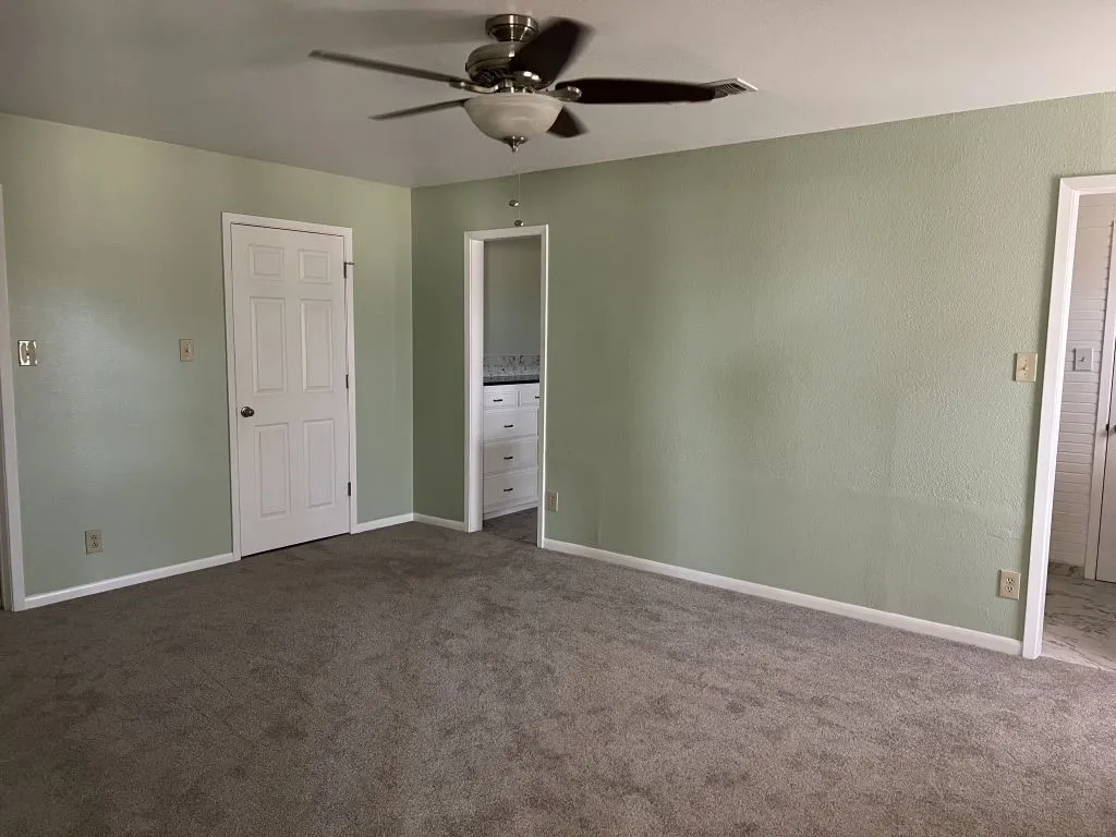 Single Family Residence For Sale in Brown County , 4401 River Oaks Drive, Brownwood, Texas 76801, 3 Bedroom, 3 Bathroom, 2 Garage spaces, 2,329 Sqft, built in 1978, mls#21384251, Real Estate Agent in Brownwood, Homes For Sale in Brown county, Homes For Sale in Brownwood, Realtor in Brownwood Texas, Real Estate Brokerage Independent Realty Texas, Luminita Cordes Realtor