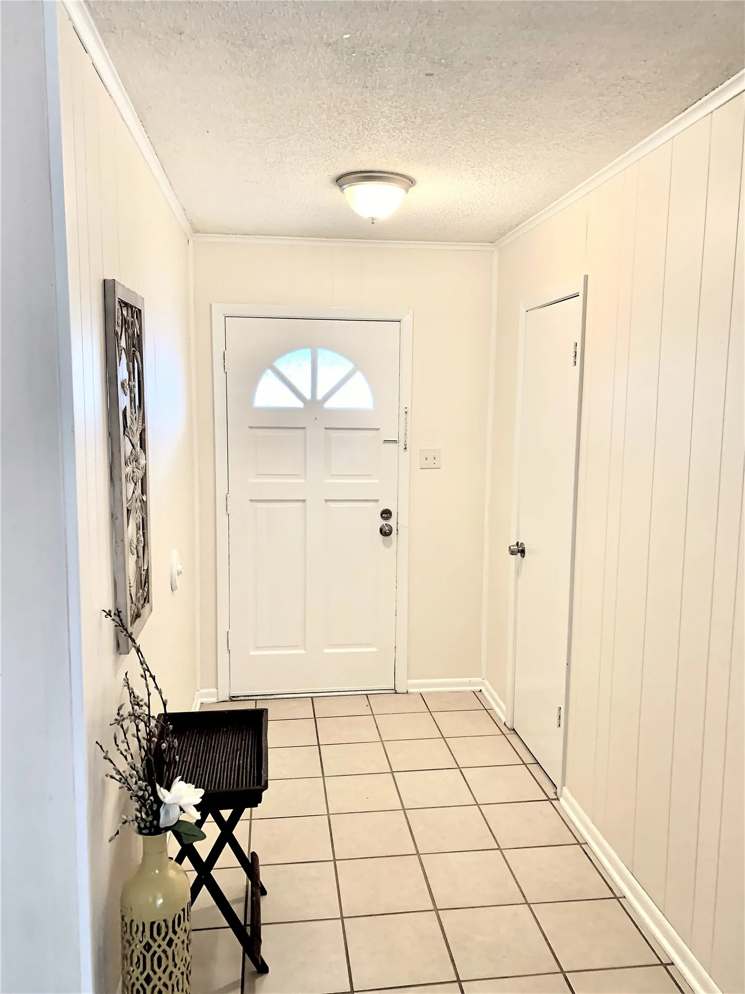 Single Family Residence For Sale in Denton County , 511 Jupiter, Denton, Texas 76209, 3 Bedroom, 2 Bathroom, 1 Garage spaces, 1,076 Sqft, built in 1965, mls#21383988, Real Estate Agent in Denton, Homes For Sale in Denton county, Homes For Sale in Denton, Realtor in Denton Texas, Real Estate Brokerage Independent Realty Texas, Luminita Cordes Realtor