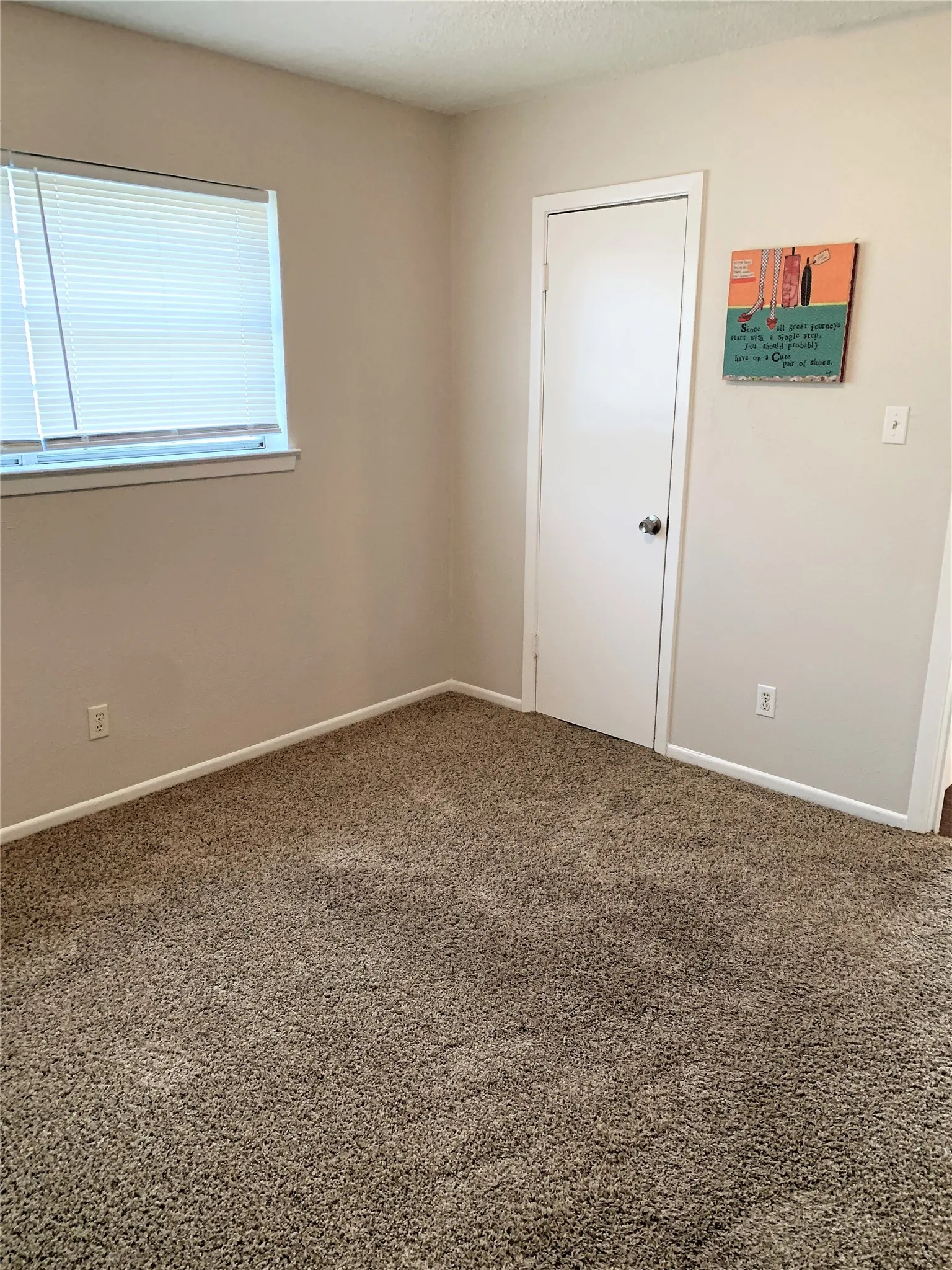 Single Family Residence For Sale in Denton County , 511 Jupiter, Denton, Texas 76209, 3 Bedroom, 2 Bathroom, 1 Garage spaces, 1,076 Sqft, built in 1965, mls#21383988, Real Estate Agent in Denton, Homes For Sale in Denton county, Homes For Sale in Denton, Realtor in Denton Texas, Real Estate Brokerage Independent Realty Texas, Luminita Cordes Realtor