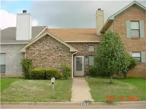 Townhouse For Rent in Taylor County , 3194 Chimney Circle, Abilene, Texas 79606, 2 Bedroom, 2 Bathroom, 2 Garage spaces, 1,216 Sqft, built in 1983, mls#21384392, Real Estate Agent in Abilene, Homes For Rent in Taylor county, Homes For Rent in Abilene, Realtor in Abilene Texas, Real Estate Brokerage Independent Realty Texas, Luminita Cordes Realtor