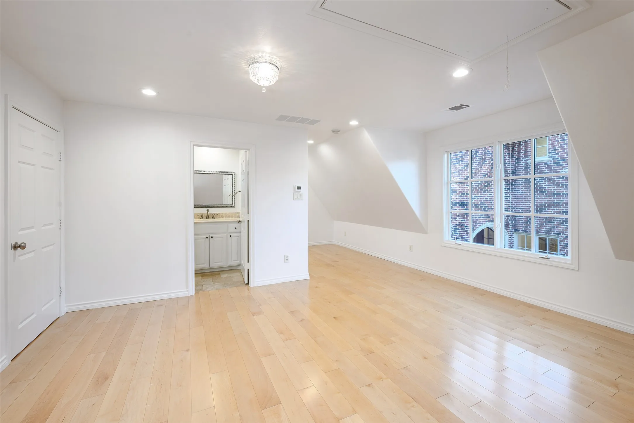 Guest Quarters Over Garage