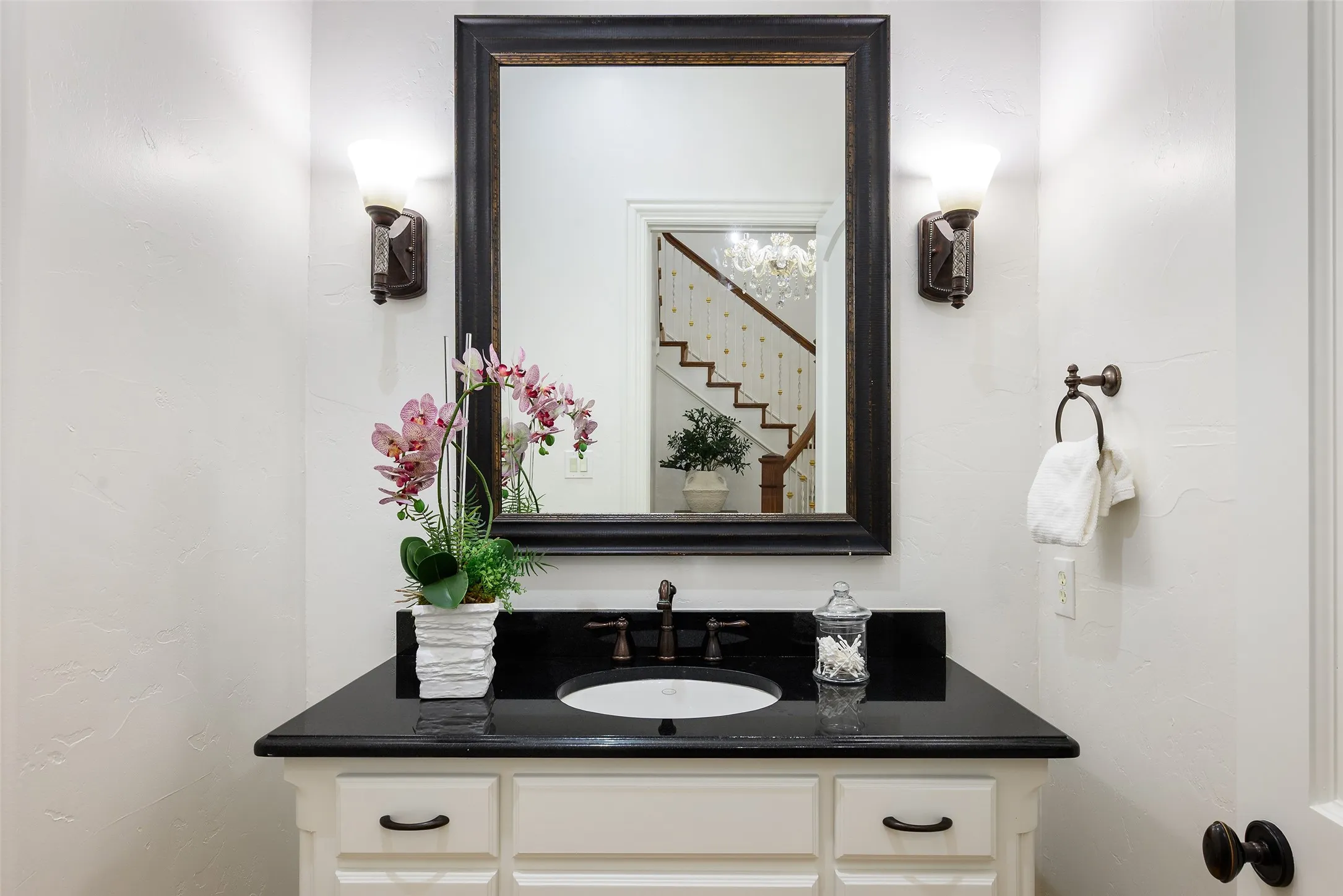 Guest Bath Down