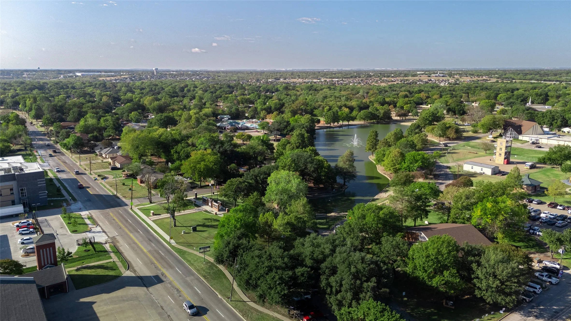 Single Family Residence For Rent in Dallas County , 318 S Walker Street, Mesquite, Texas 75149, 3 Bedroom, 1 Bathroom, Garage spaces, 1,352 Sqft, built in 1946, mls#21384312, Real Estate Agent in Mesquite, Homes For Rent in Dallas county, Homes For Rent in Mesquite, Realtor in Mesquite Texas, Real Estate Brokerage Independent Realty Texas, Luminita Cordes Realtor
