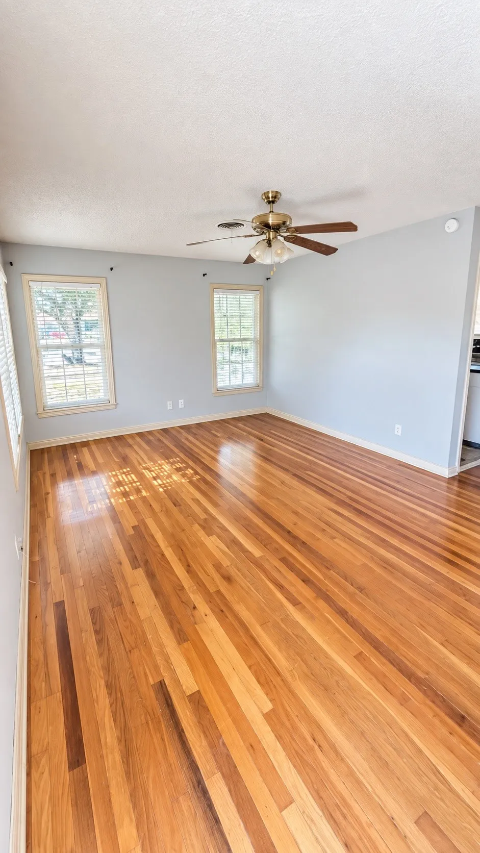 Single Family Residence For Sale in Taylor County , 1874 Jeanette Street, Abilene, Texas 79602, 3 Bedroom, 2 Bathroom, Garage spaces, 1,310 Sqft, built in 1950, mls#21384396, Real Estate Agent in Abilene, Homes For Sale in Taylor county, Homes For Sale in Abilene, Realtor in Abilene Texas, Real Estate Brokerage Independent Realty Texas, Luminita Cordes Realtor