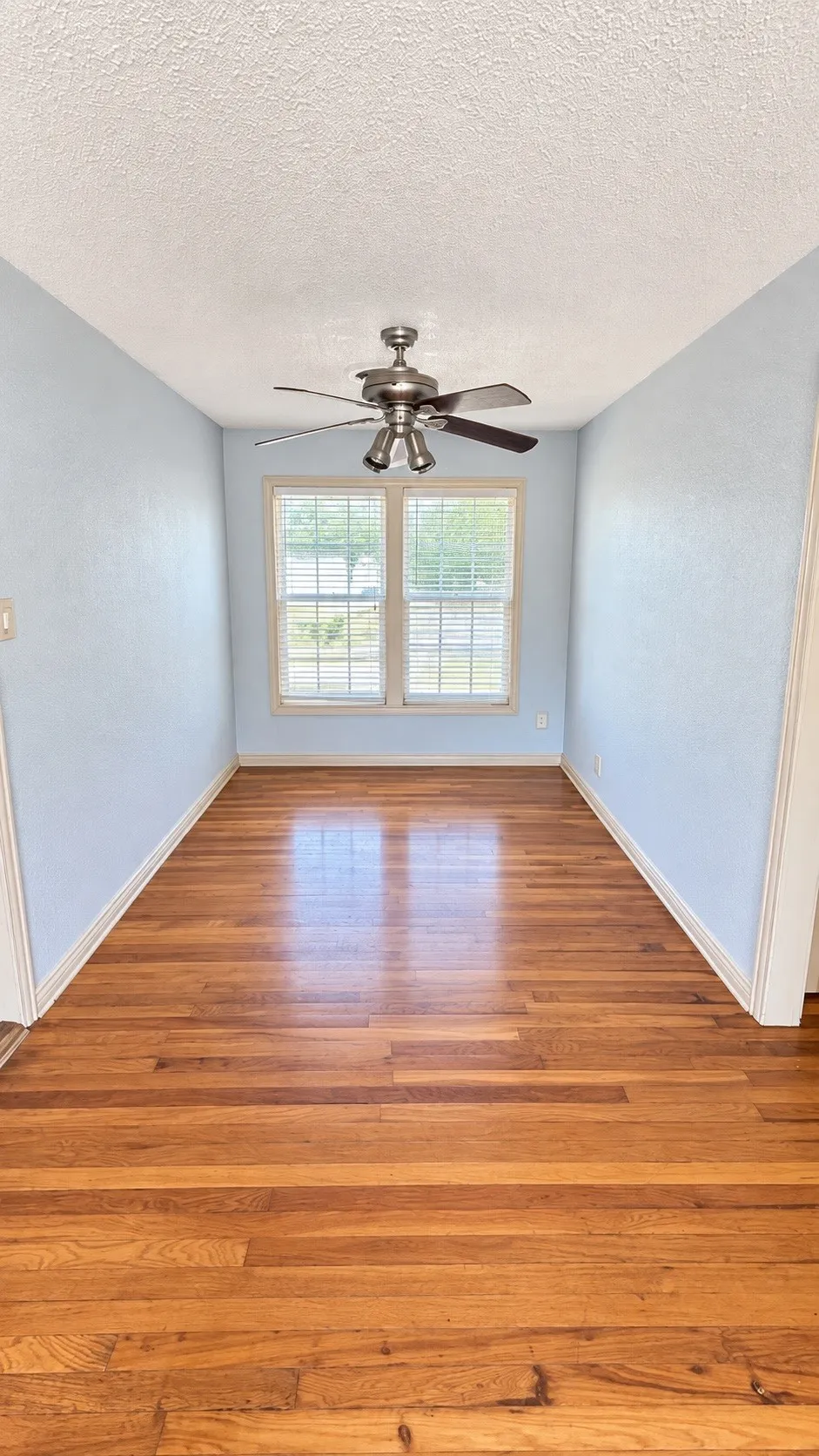 Single Family Residence For Sale in Taylor County , 1874 Jeanette Street, Abilene, Texas 79602, 3 Bedroom, 2 Bathroom, Garage spaces, 1,310 Sqft, built in 1950, mls#21384396, Real Estate Agent in Abilene, Homes For Sale in Taylor county, Homes For Sale in Abilene, Realtor in Abilene Texas, Real Estate Brokerage Independent Realty Texas, Luminita Cordes Realtor