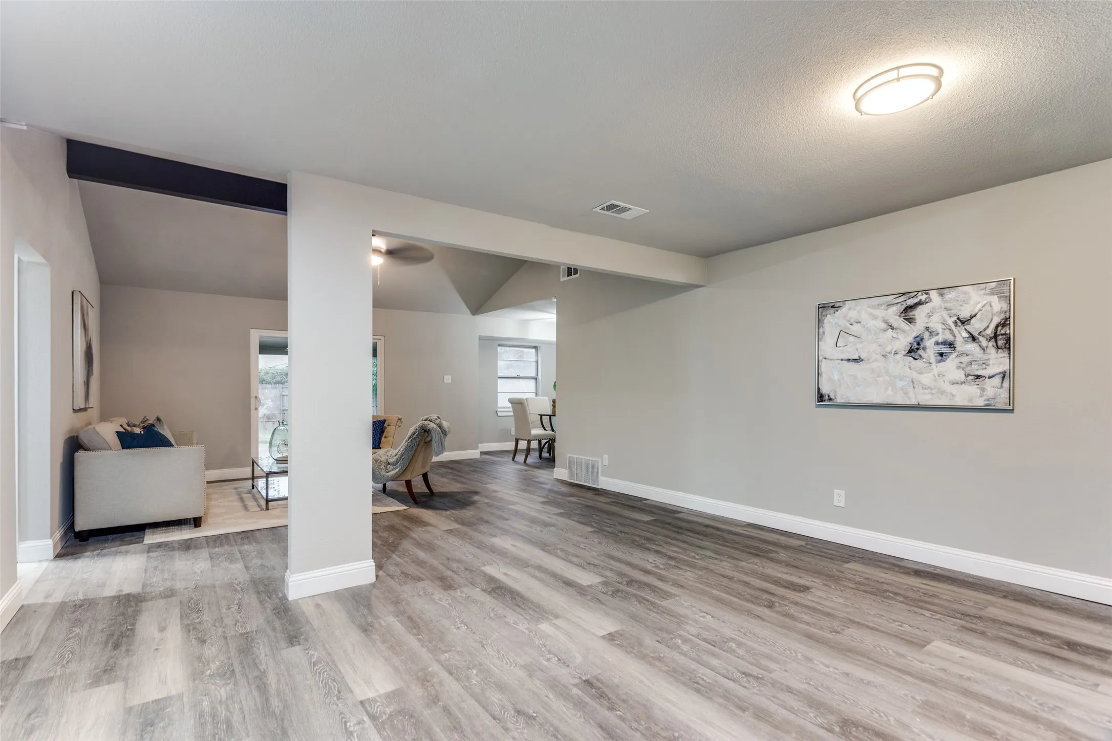 Single Family Residence For Sale in Tarrant County , 2801 Wren Avenue, Fort Worth, Texas 76133, 3 Bedroom, 2 Bathroom, 2 Garage spaces, 1,636 Sqft, built in 1963, mls#21384406, Real Estate Agent in Fort Worth, Homes For Sale in Tarrant county, Homes For Sale in Fort Worth, Realtor in Fort Worth Texas, Real Estate Brokerage Independent Realty Texas, Luminita Cordes Realtor