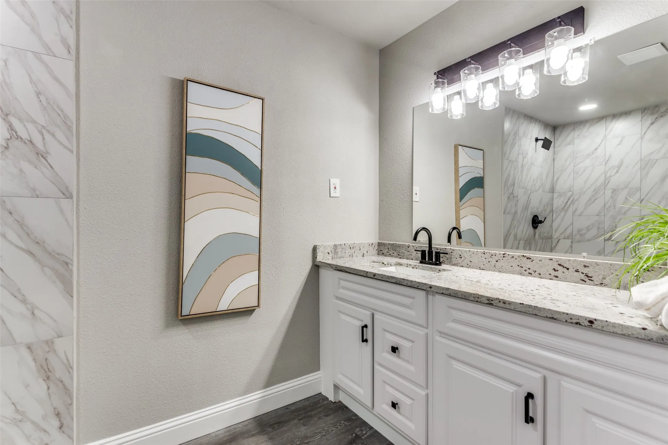 Single Family Residence For Sale in Tarrant County , 2801 Wren Avenue, Fort Worth, Texas 76133, 3 Bedroom, 2 Bathroom, 2 Garage spaces, 1,636 Sqft, built in 1963, mls#21384406, Real Estate Agent in Fort Worth, Homes For Sale in Tarrant county, Homes For Sale in Fort Worth, Realtor in Fort Worth Texas, Real Estate Brokerage Independent Realty Texas, Luminita Cordes Realtor