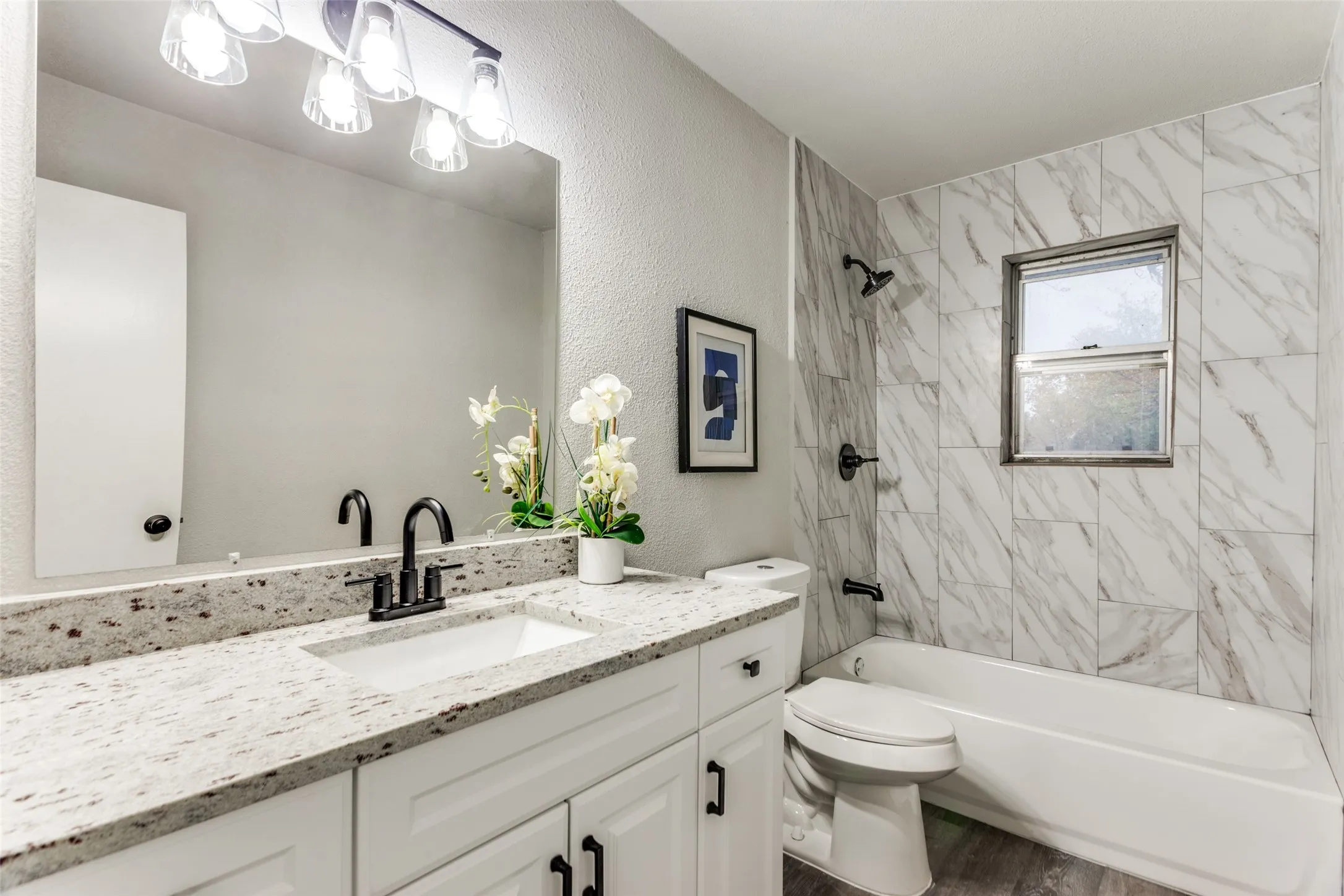 Single Family Residence For Sale in Tarrant County , 2801 Wren Avenue, Fort Worth, Texas 76133, 3 Bedroom, 2 Bathroom, 2 Garage spaces, 1,636 Sqft, built in 1963, mls#21384406, Real Estate Agent in Fort Worth, Homes For Sale in Tarrant county, Homes For Sale in Fort Worth, Realtor in Fort Worth Texas, Real Estate Brokerage Independent Realty Texas, Luminita Cordes Realtor