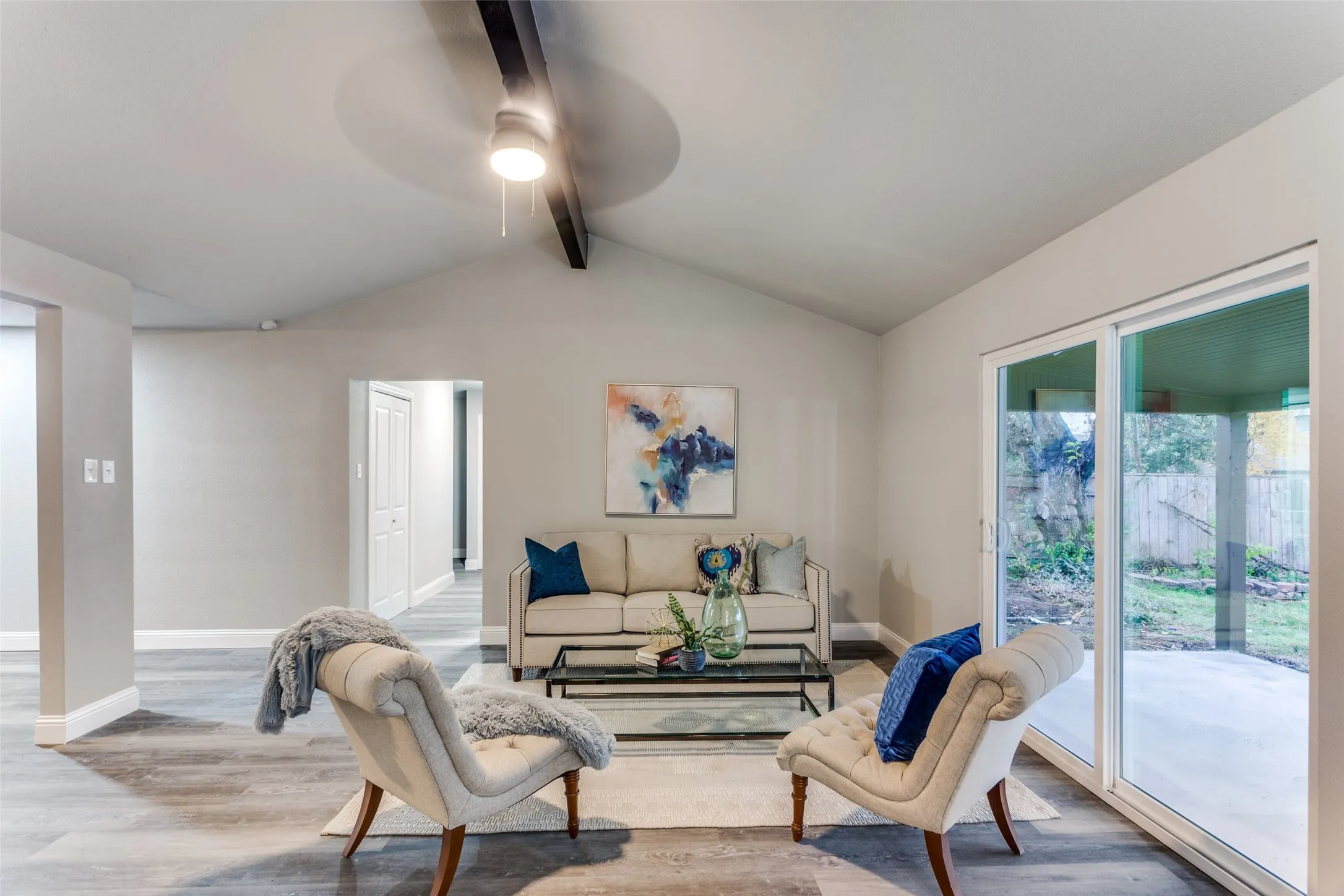 Single Family Residence For Sale in Tarrant County , 2801 Wren Avenue, Fort Worth, Texas 76133, 3 Bedroom, 2 Bathroom, 2 Garage spaces, 1,636 Sqft, built in 1963, mls#21384406, Real Estate Agent in Fort Worth, Homes For Sale in Tarrant county, Homes For Sale in Fort Worth, Realtor in Fort Worth Texas, Real Estate Brokerage Independent Realty Texas, Luminita Cordes Realtor