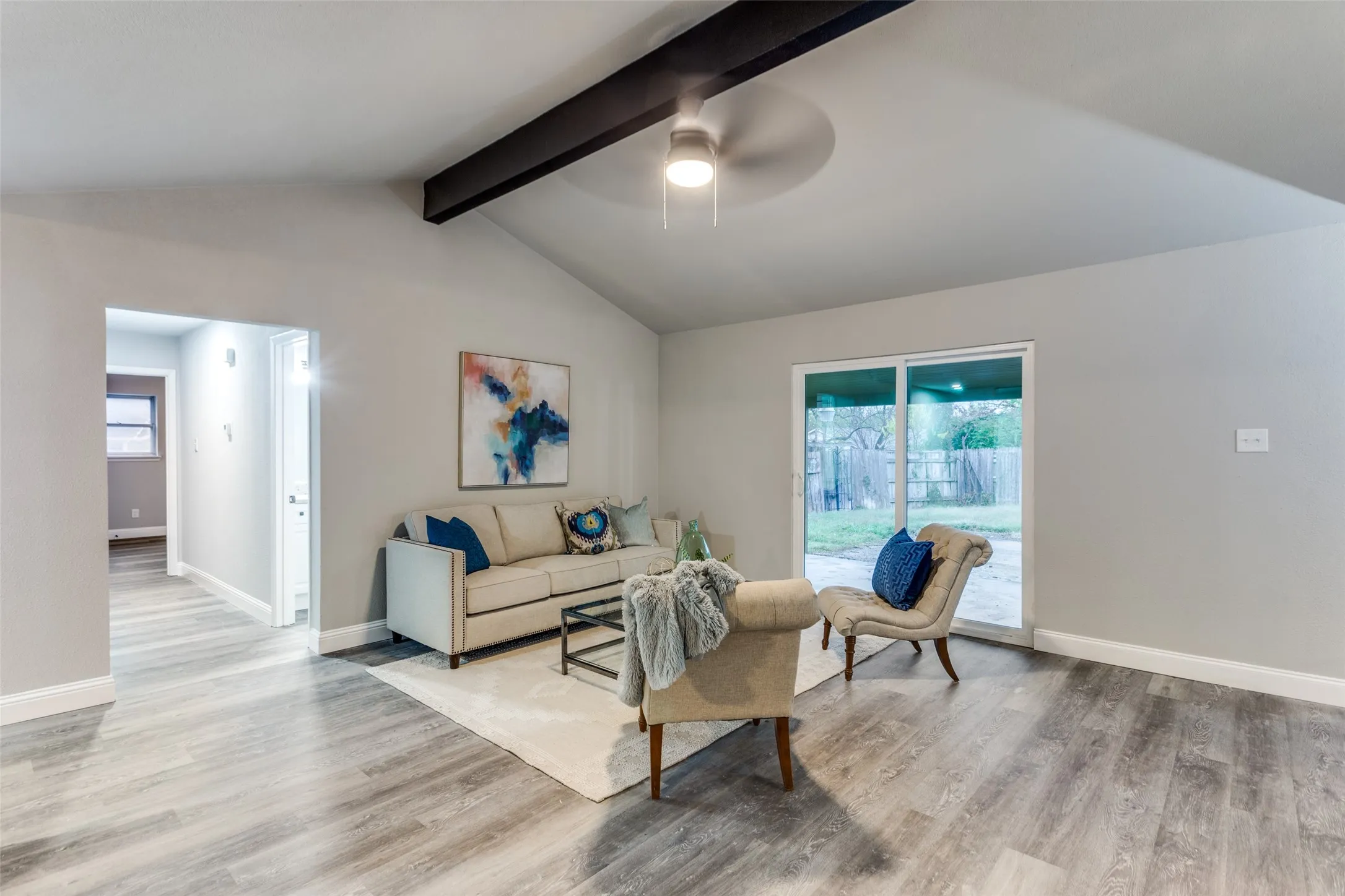 Single Family Residence For Sale in Tarrant County , 2801 Wren Avenue, Fort Worth, Texas 76133, 3 Bedroom, 2 Bathroom, 2 Garage spaces, 1,636 Sqft, built in 1963, mls#21384406, Real Estate Agent in Fort Worth, Homes For Sale in Tarrant county, Homes For Sale in Fort Worth, Realtor in Fort Worth Texas, Real Estate Brokerage Independent Realty Texas, Luminita Cordes Realtor