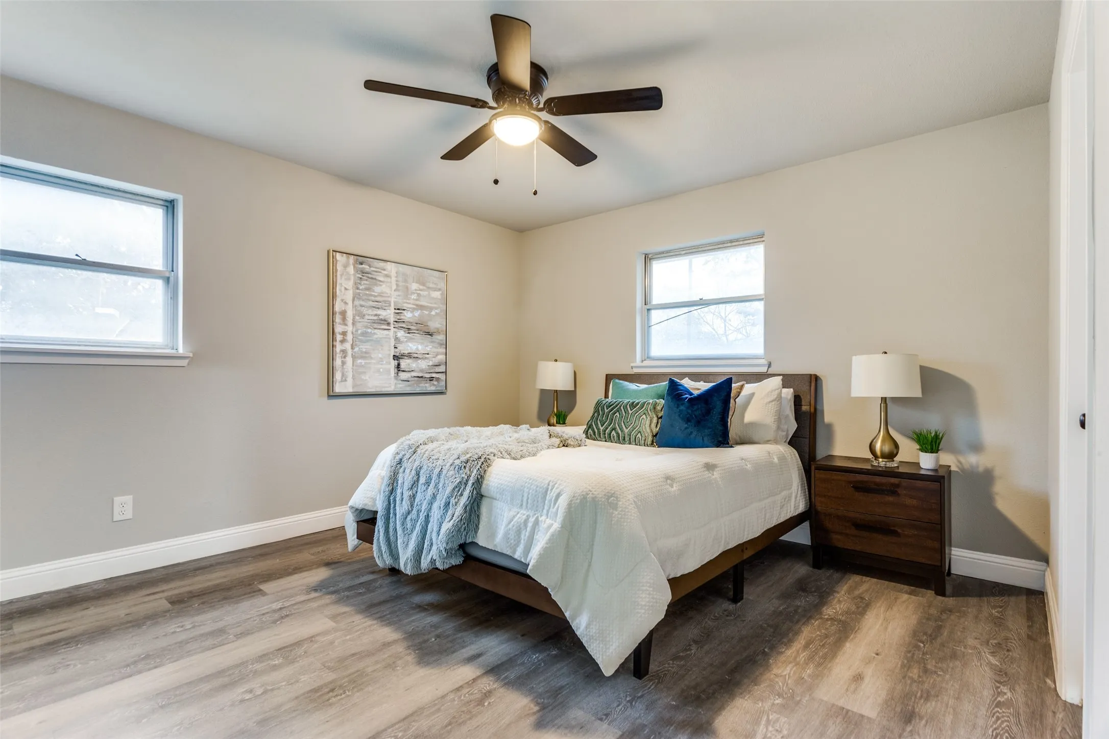 Single Family Residence For Sale in Tarrant County , 2801 Wren Avenue, Fort Worth, Texas 76133, 3 Bedroom, 2 Bathroom, 2 Garage spaces, 1,636 Sqft, built in 1963, mls#21384406, Real Estate Agent in Fort Worth, Homes For Sale in Tarrant county, Homes For Sale in Fort Worth, Realtor in Fort Worth Texas, Real Estate Brokerage Independent Realty Texas, Luminita Cordes Realtor