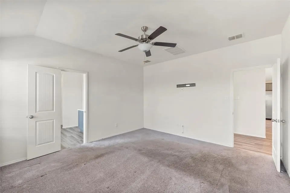 Single Family Residence For Sale in Kaufman County , 2901 Panhandle Drive, Heartland, Texas 75126, 4 Bedroom, 2 Bathroom, 2 Garage spaces, 2,009 Sqft, built in 2019, mls#21384410, Real Estate Agent in Heartland, Homes For Sale in Kaufman county, Homes For Sale in Heartland, Realtor in Heartland Texas, Real Estate Brokerage Independent Realty Texas, Luminita Cordes Realtor